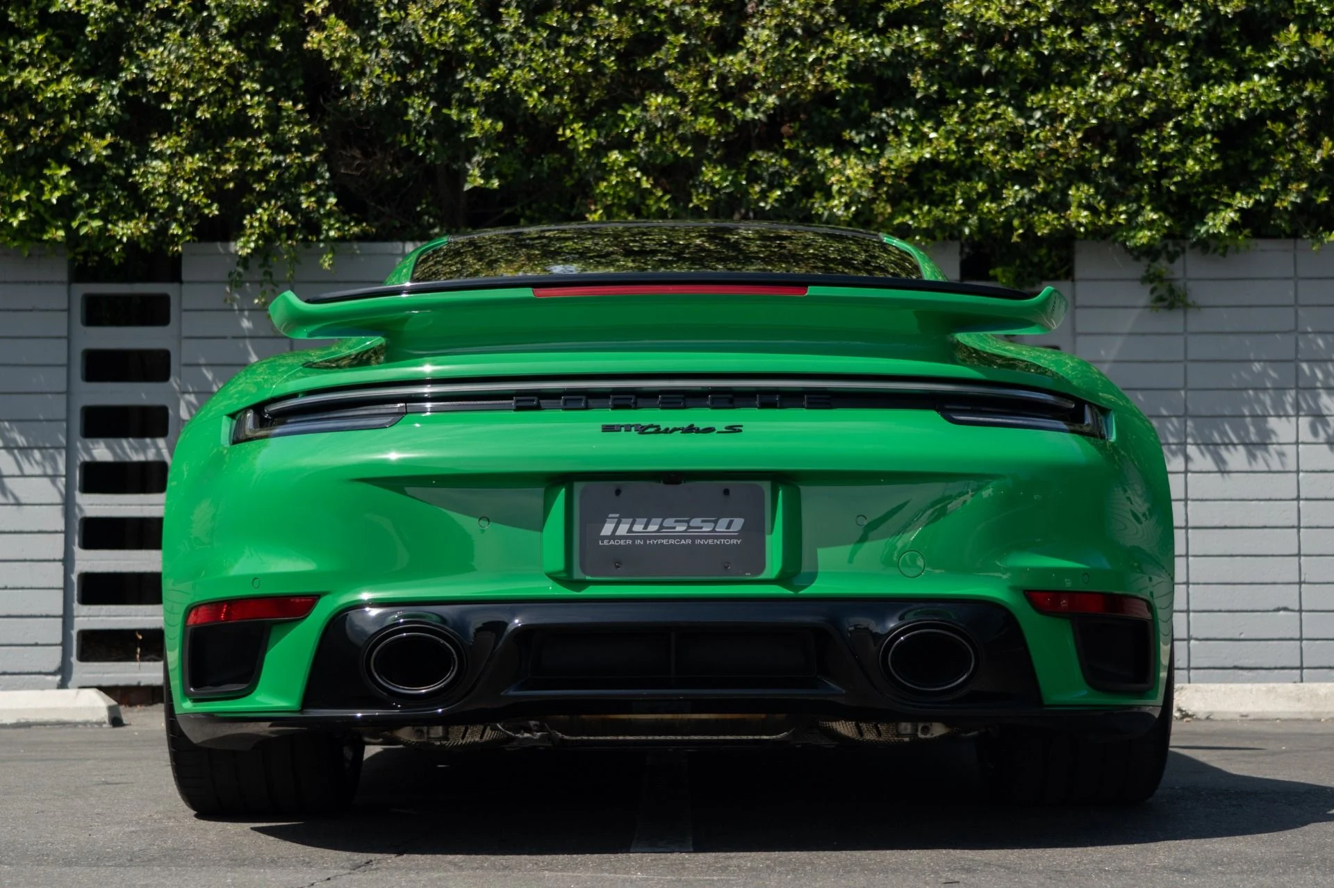 mph031_752962222_Used_2022_Porsche_911_Turbo_S_1758136963_3208c393fb
