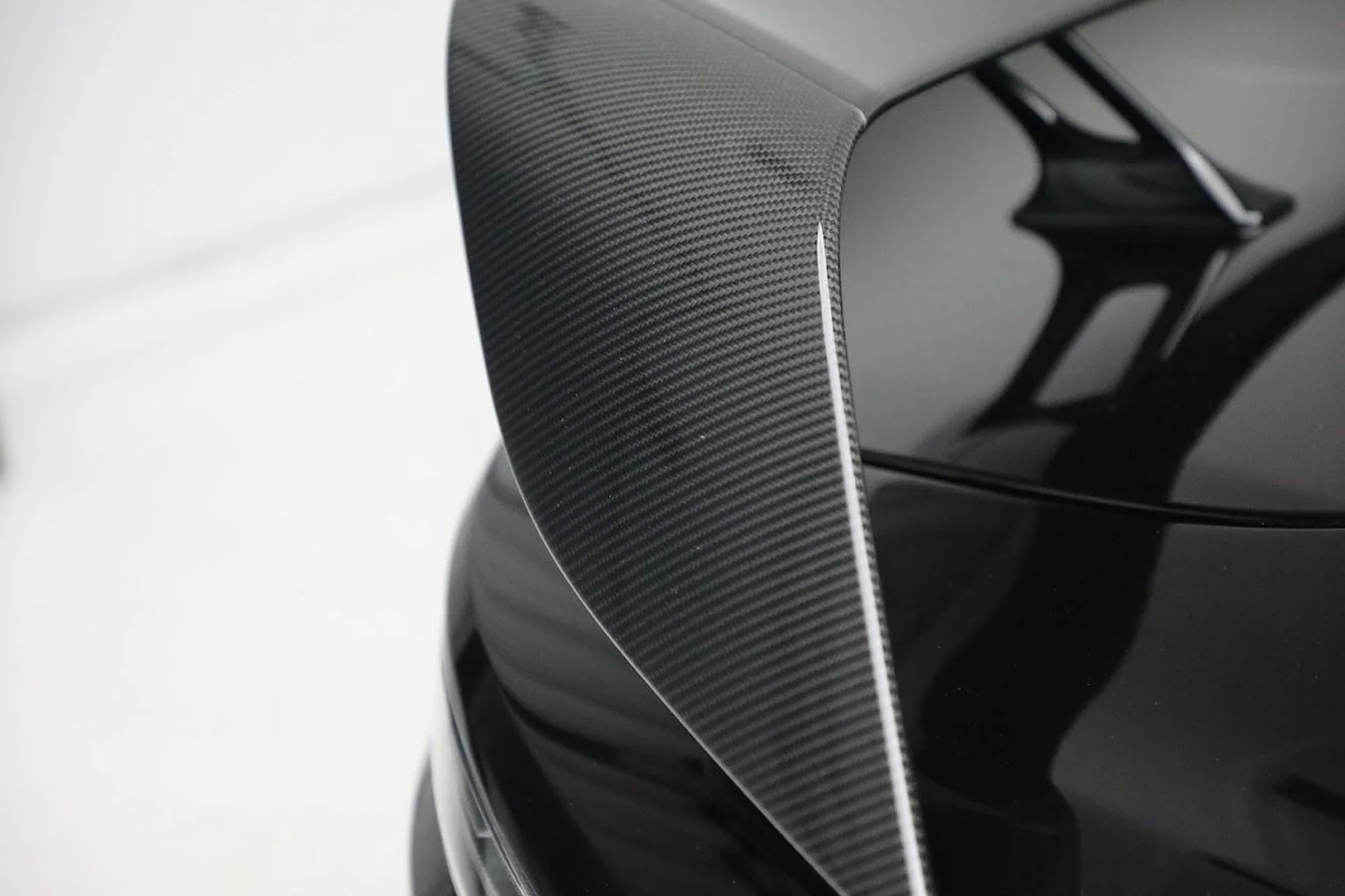 mph031_765025484_Used_2023_Aston_Martin_Vantage_V12_1687444727_34e9db8ca4