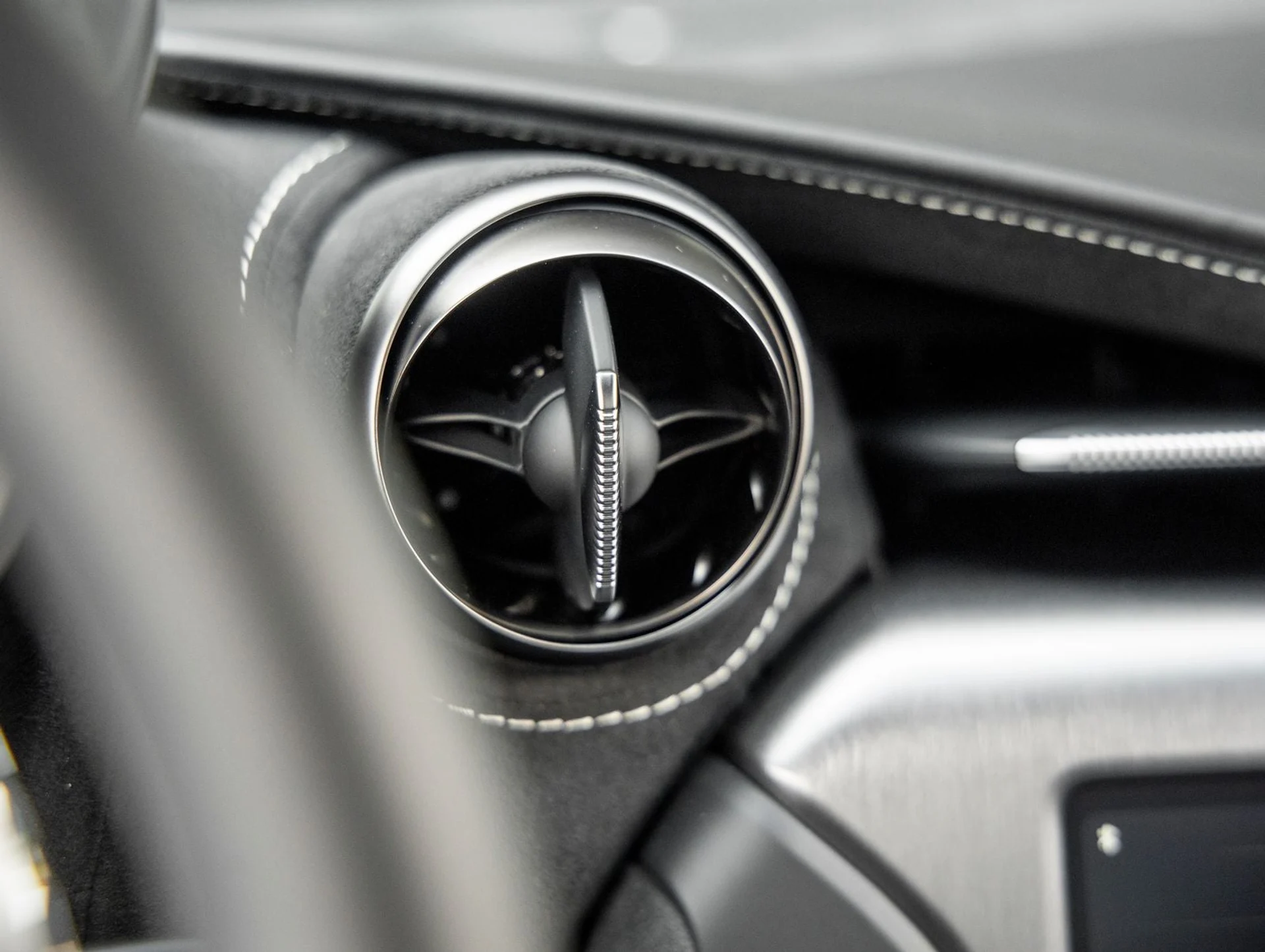 mph031_769884571_32_e2b63621b5