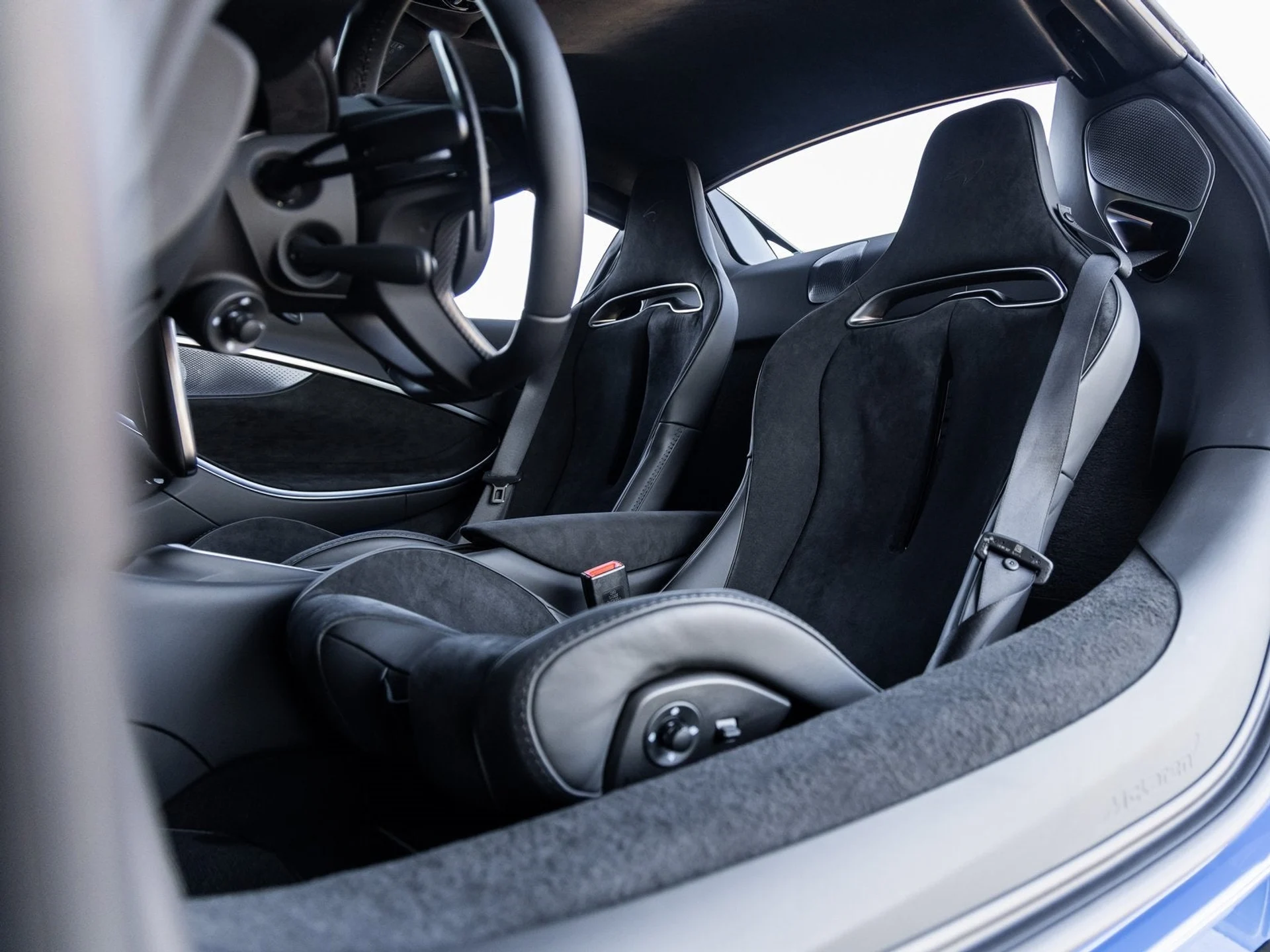 mph031_770997797_32_5c6b9d1023