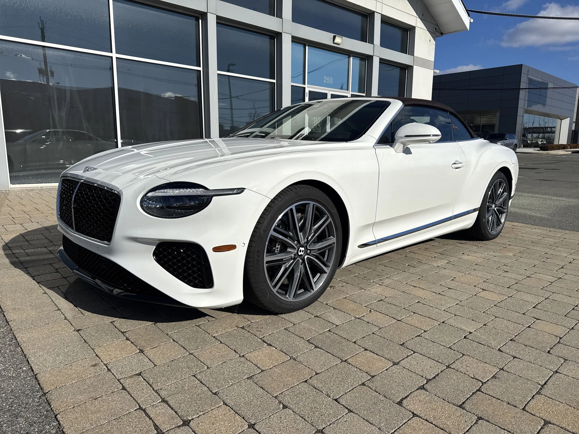 mph031_77610192_0303d82aaa844d7de68357a5426998ddx_9b35397b55