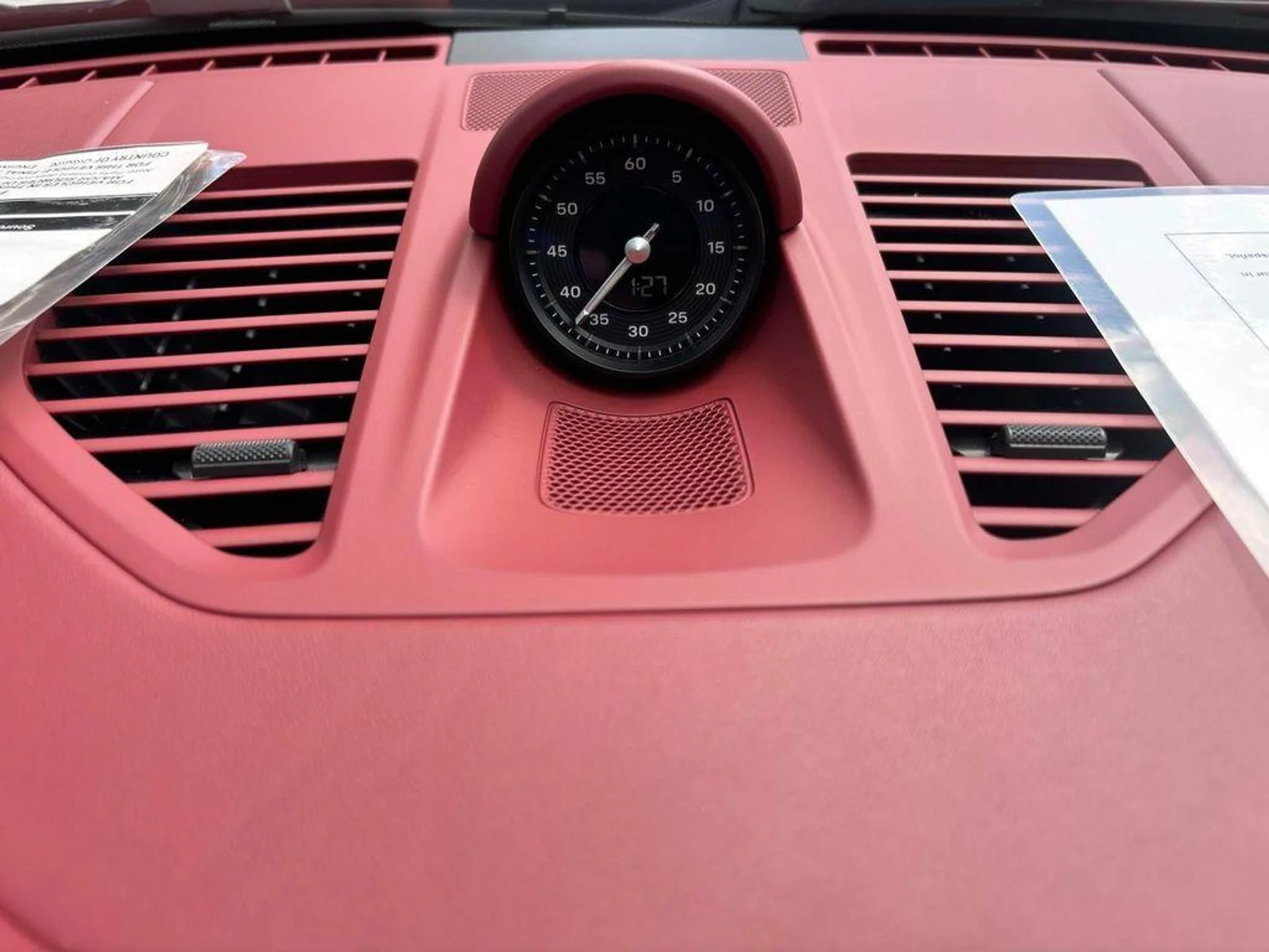 mph031_784865086_s_Zs5c_Je_Bb_Im_J06wbh_EV_3co_Qurg_ed1a97c3d5