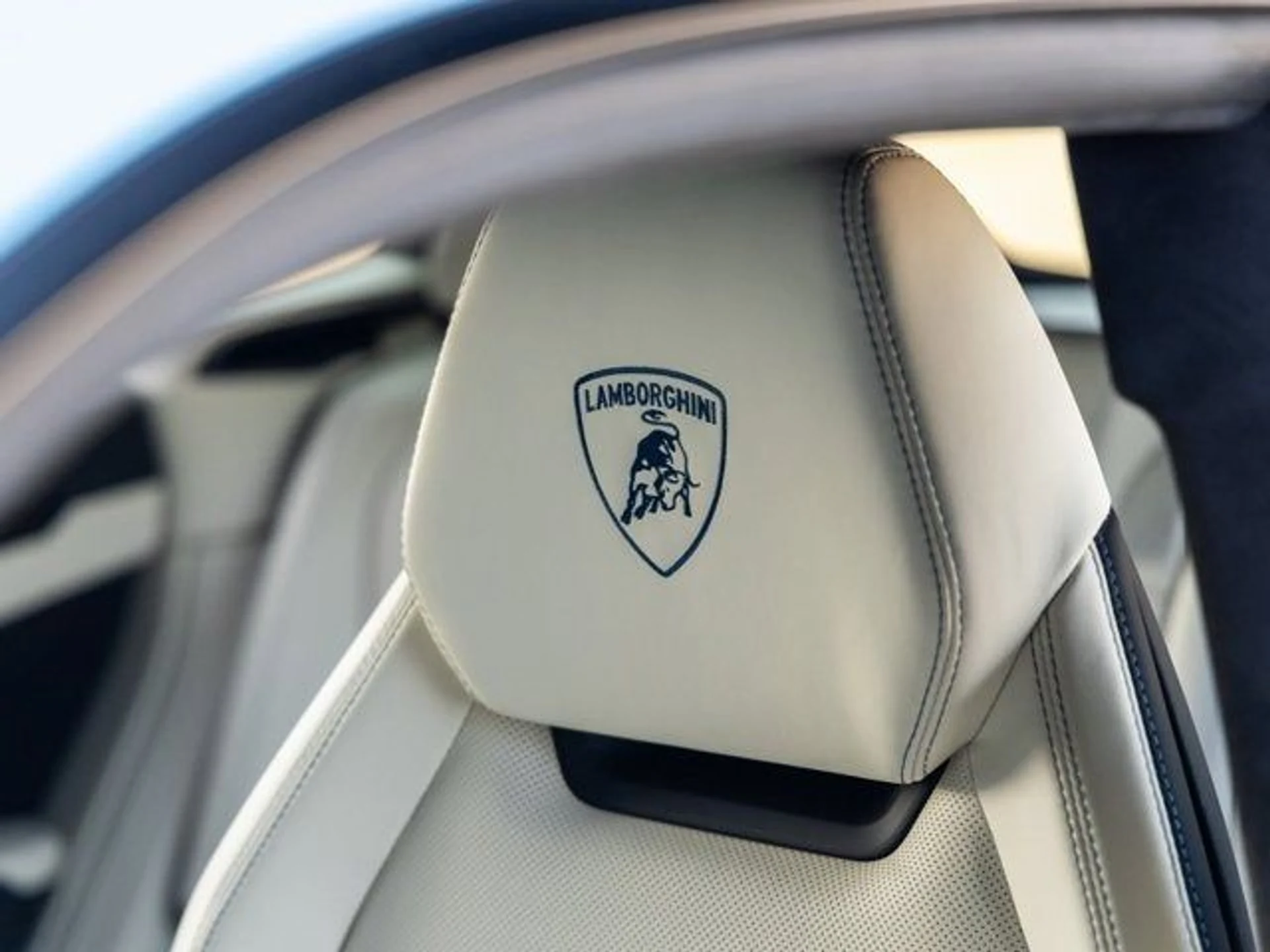 mph031_790425226_32_a775f7ff2f