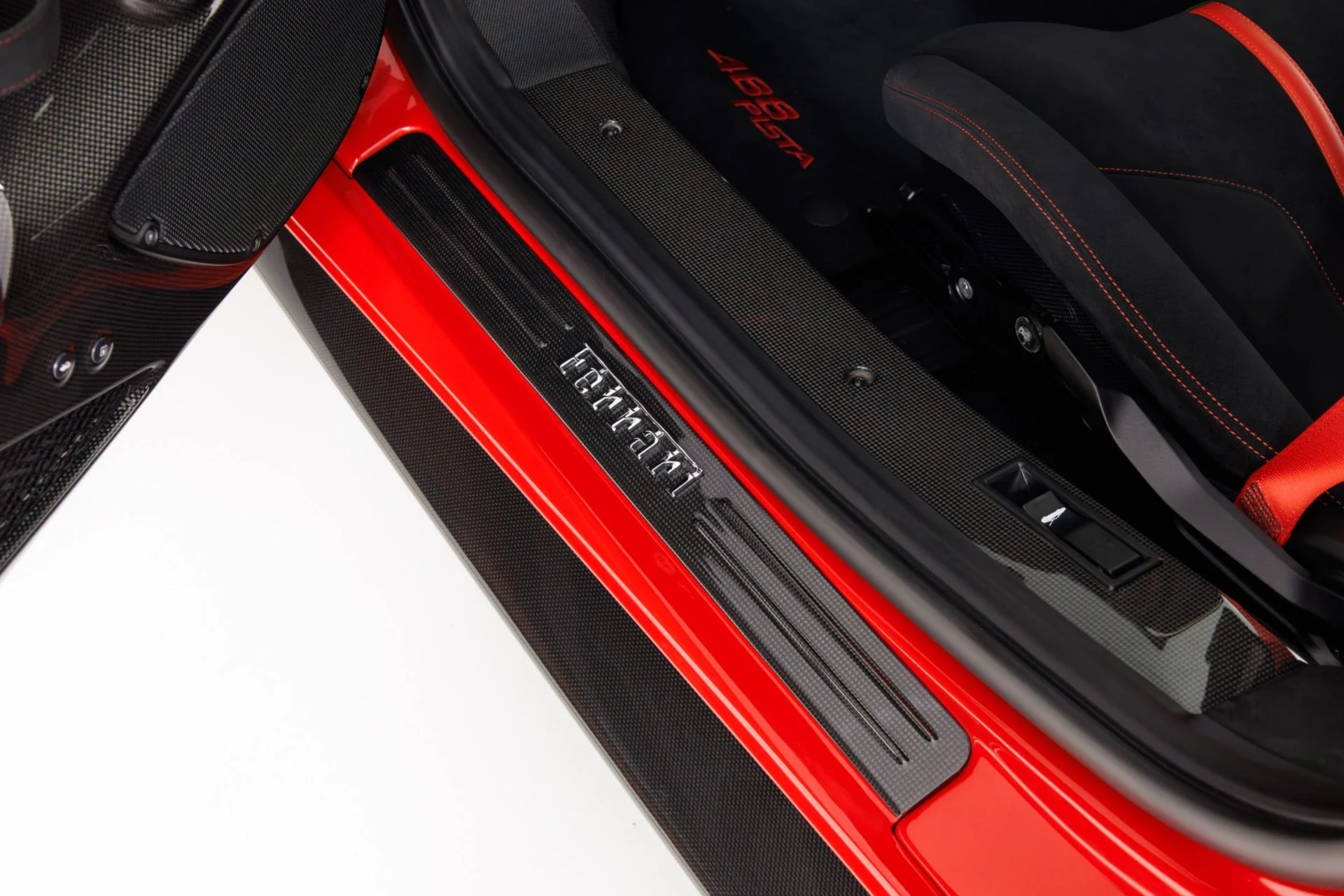 mph031_792195482_Used_2020_Ferrari_488_Pista_1775511003_4c25cd6a33