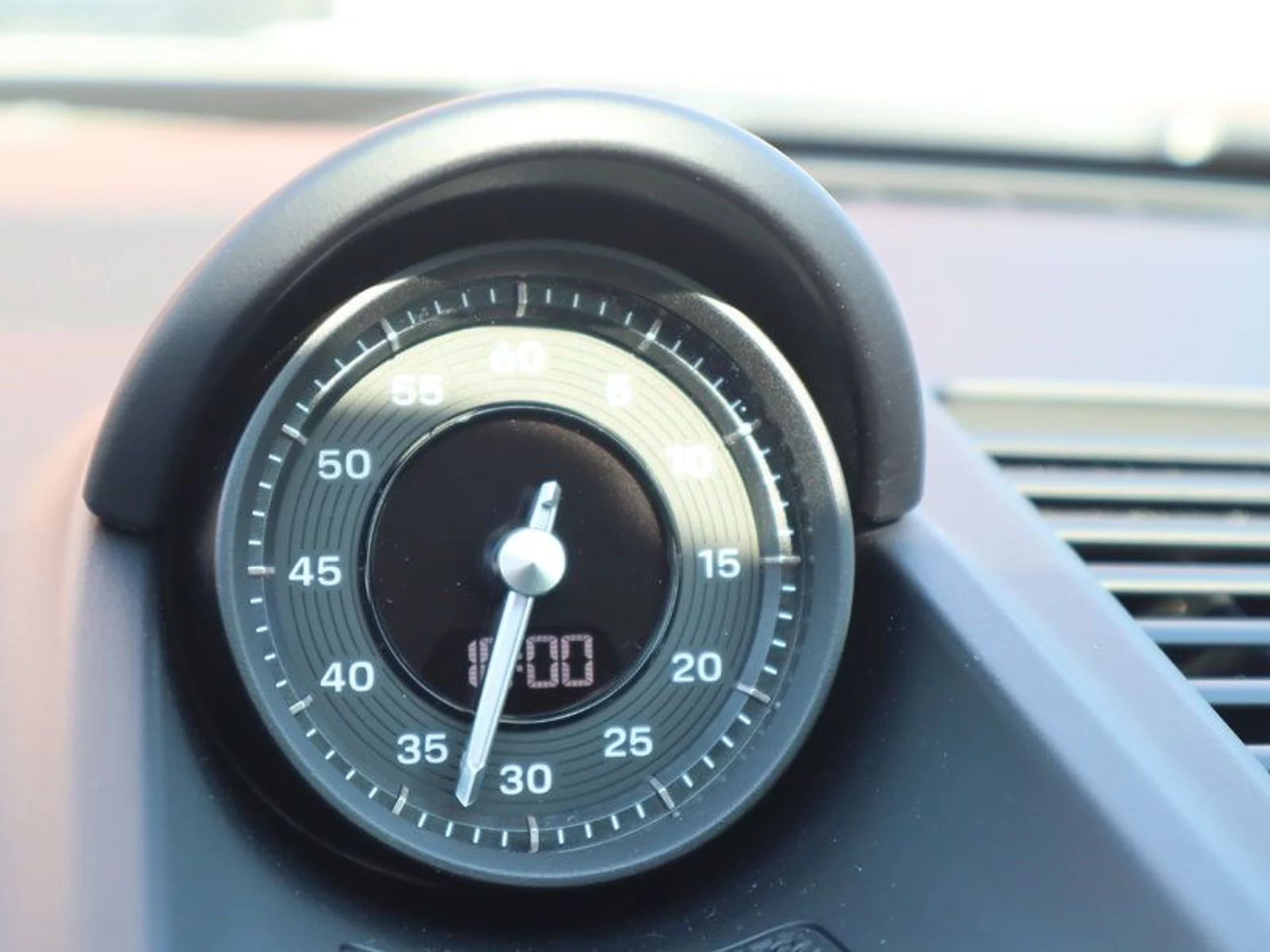 mph031_793097600_38753226_07717_26494606c7243e9ad7b9259d1ee89281_d720512917