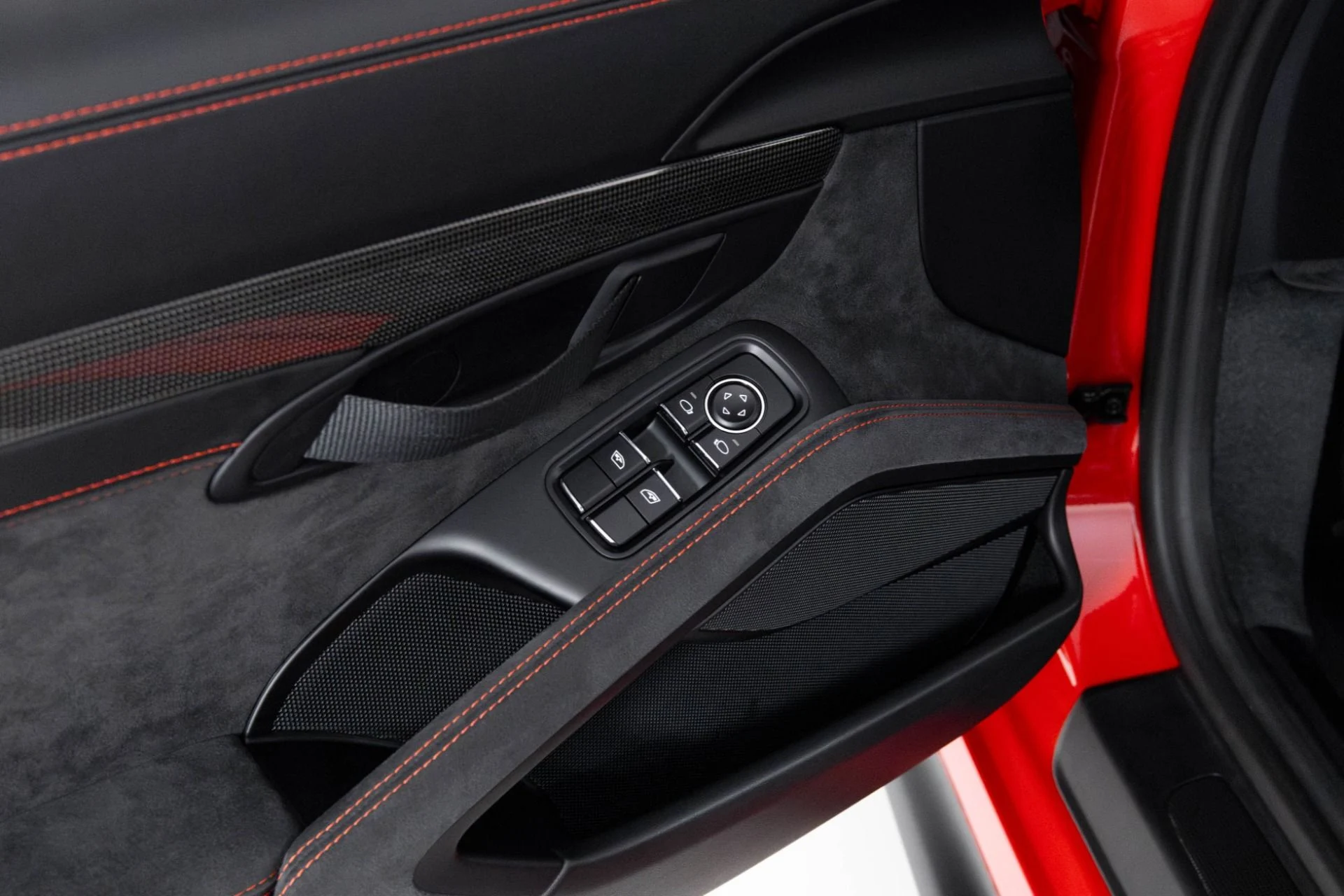 mph031_803022006_Used_2019_Porsche_911_GT_2_RS_1761868481_97704a75f3