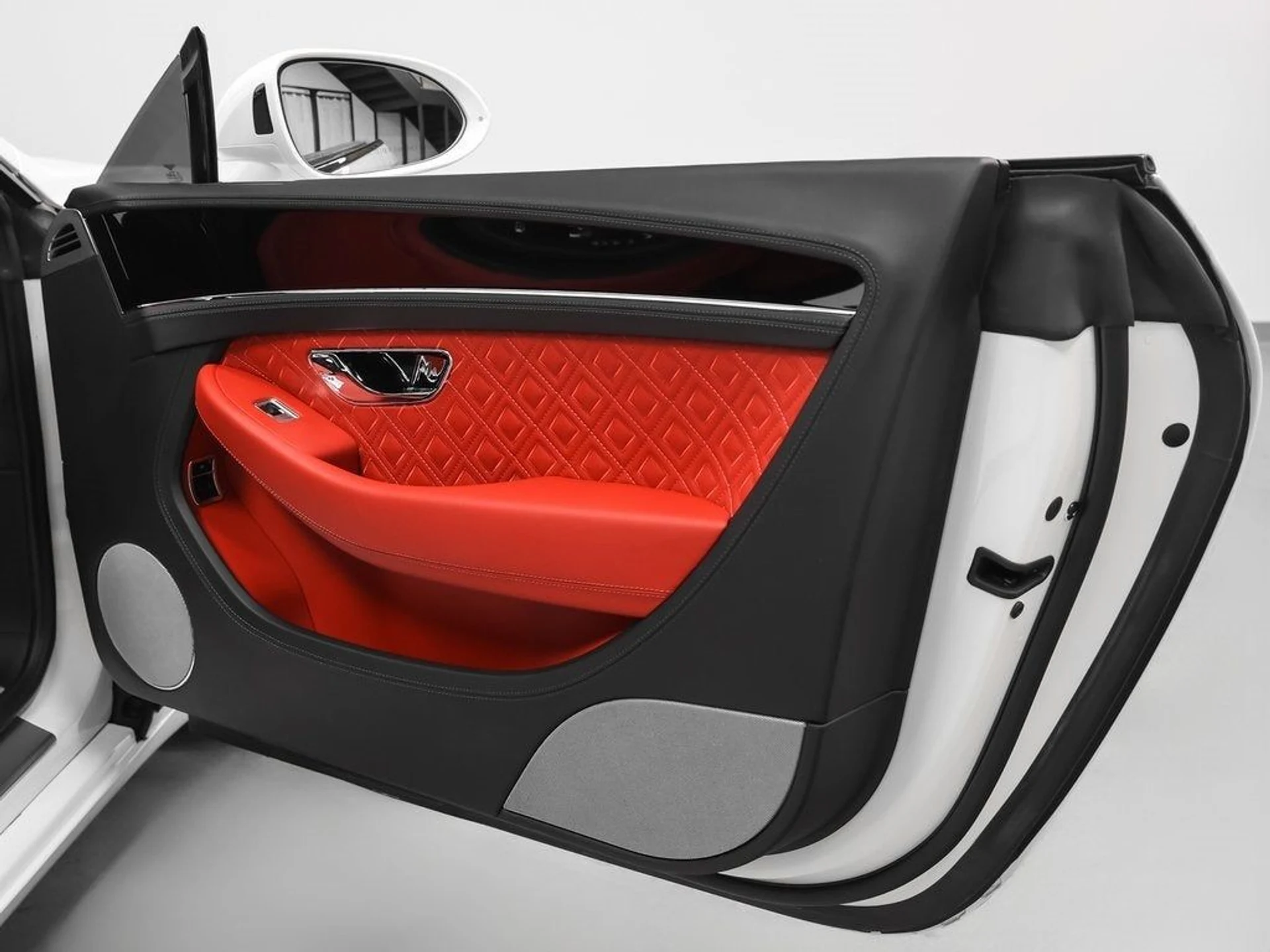 mph031_805111212_32_dff121fa28