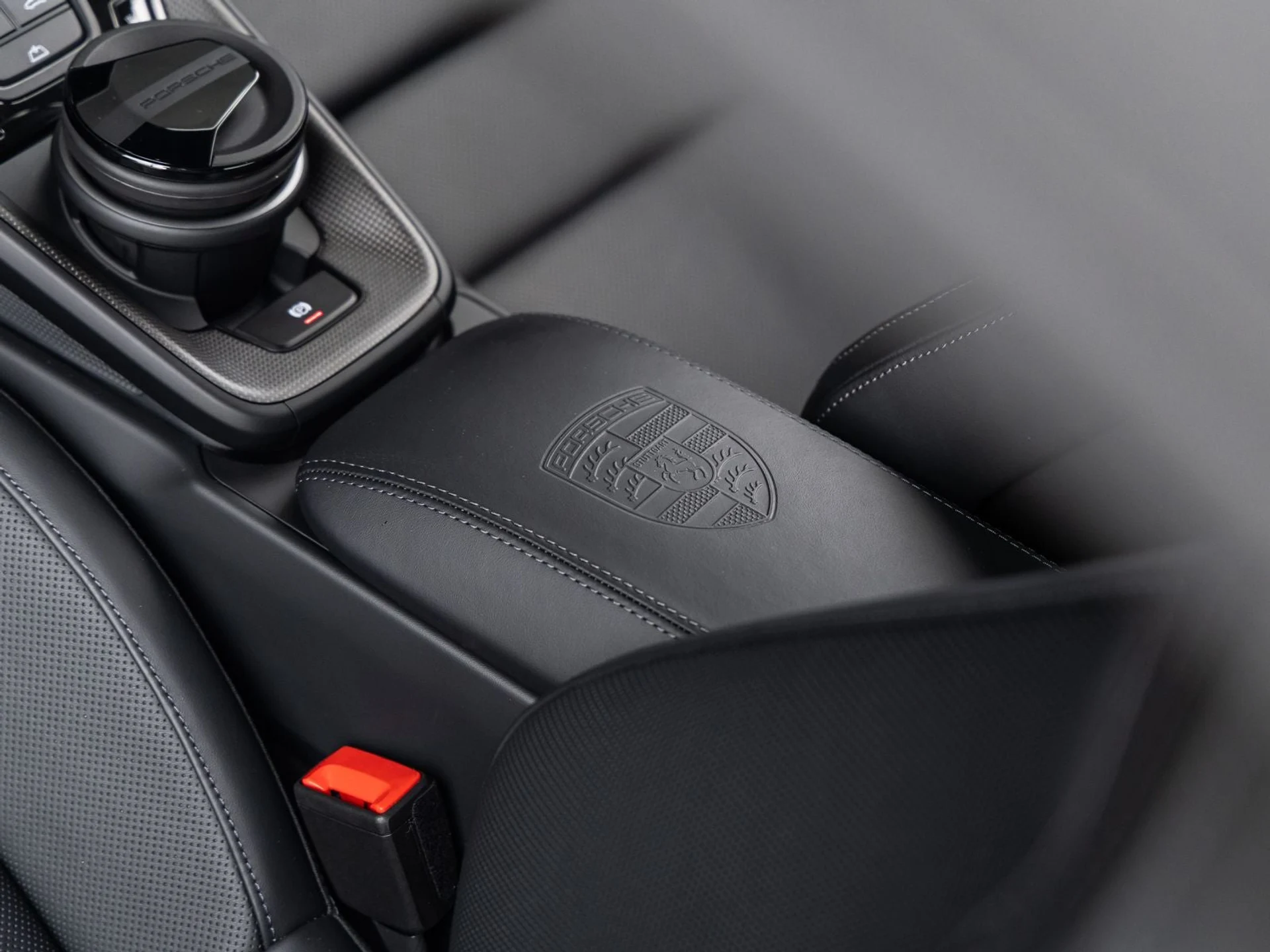 mph031_810633554_32_b1b9bf1083