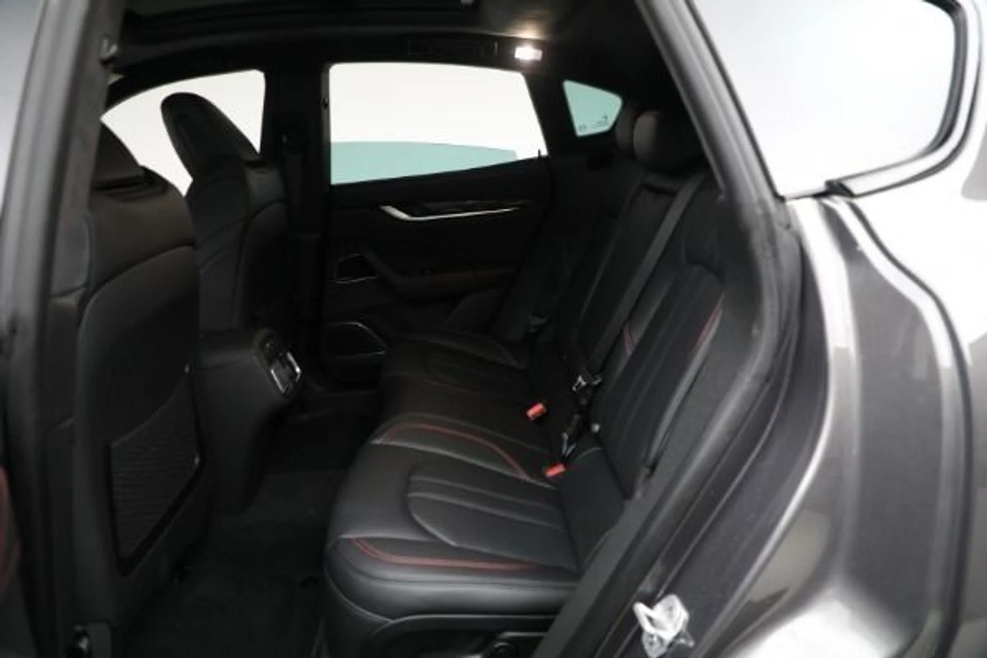mph031_825159960_New_2024_Maserati_Levante_Modena_Ultima_cf9954303f