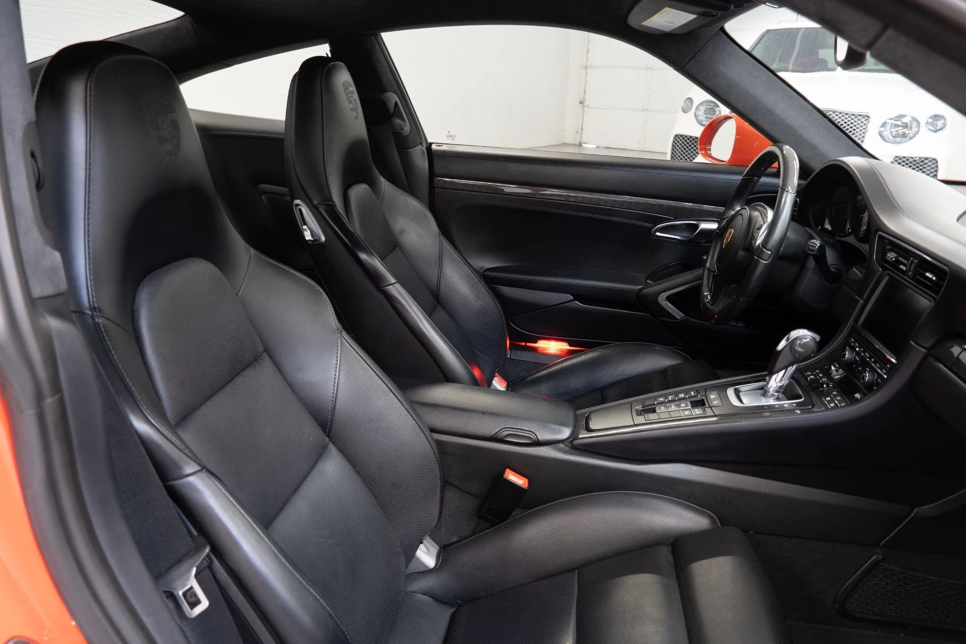 mph031_832690920_Used_2016_Porsche_911_Turbo_S_1752691153_8ab0dfa3ce
