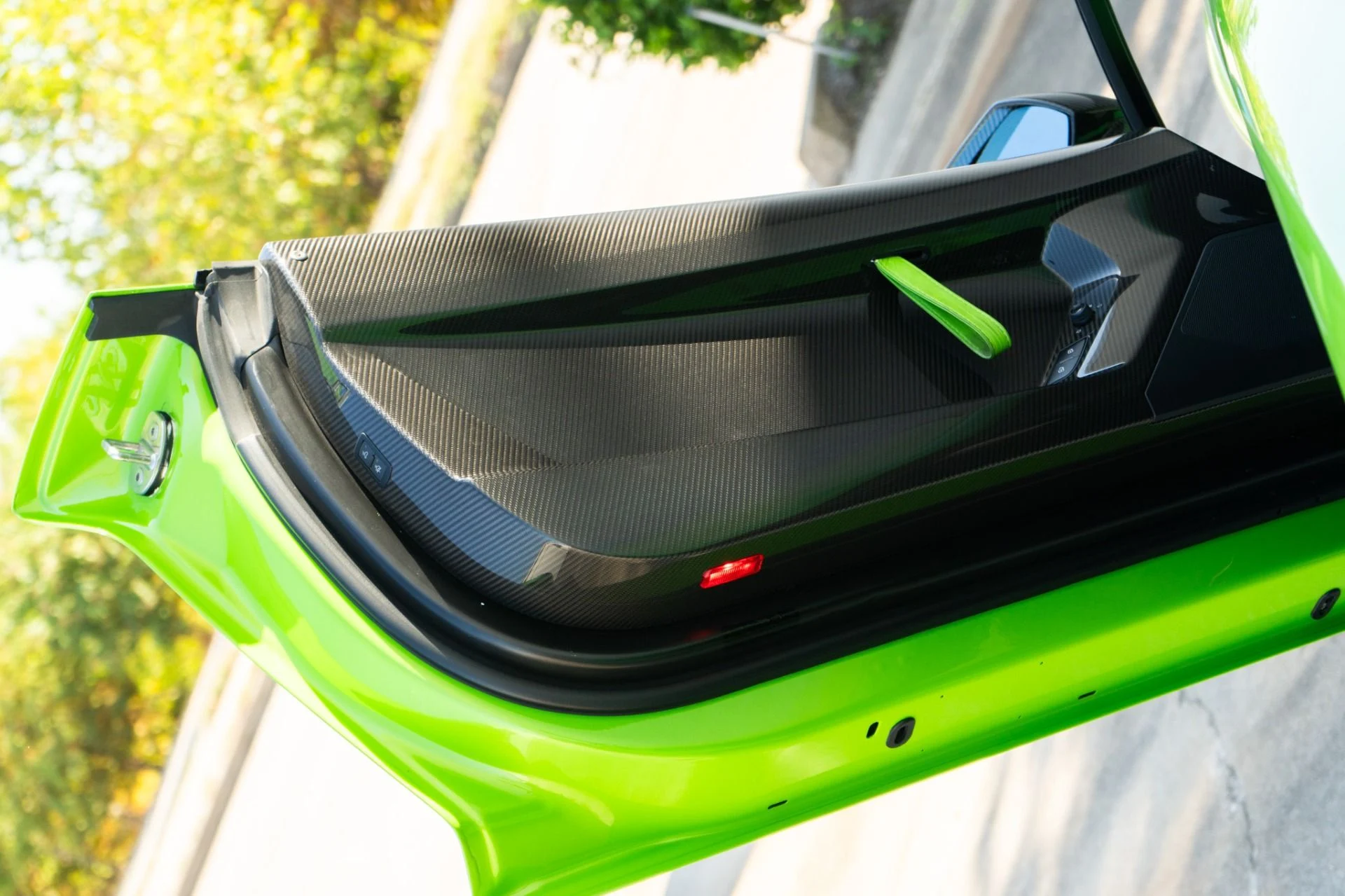 mph031_834312830_Used_2019_Lamborghini_Aventador_LP_770_4_SVJ_1760134267_fa7ae0c74a
