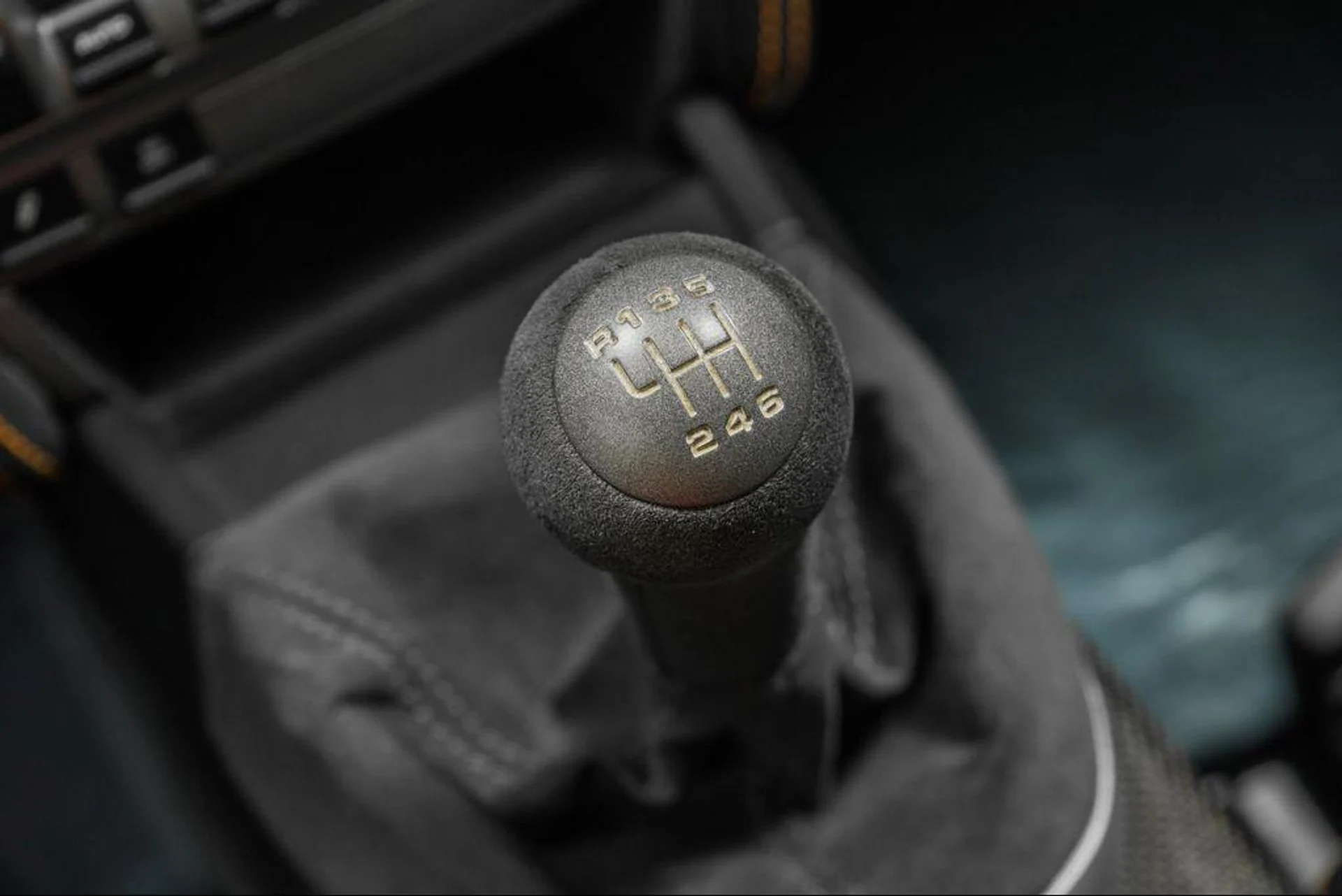 mph031_840624802_e796ze9uv_Tj_Aiij_Ge_Bdl_B_Wk_ADU_95bd7ebd4e