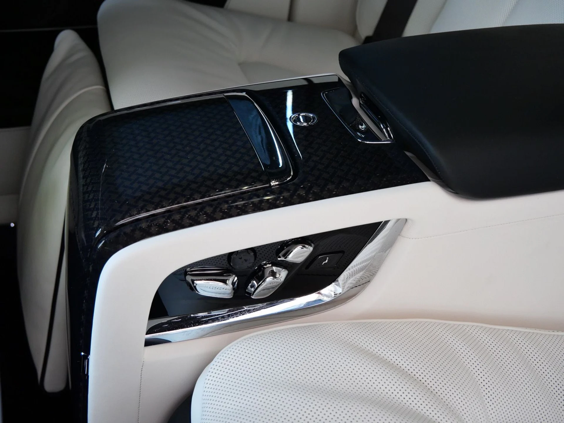 mph031_841533716_b3034fc7f6ebde589ea1d797e8760fa1x_6776cbac88