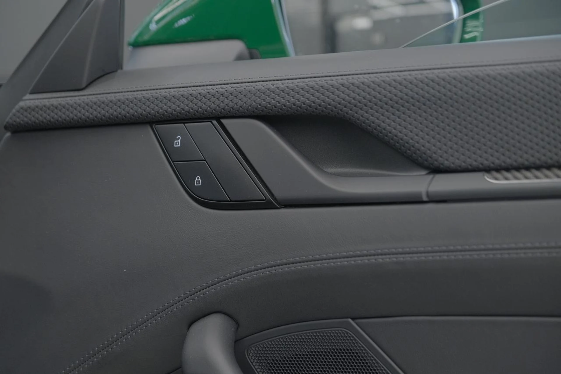 mph031_8445066_b3839c64a6803d7db9c66f5becff10b9_9bc2e1491e