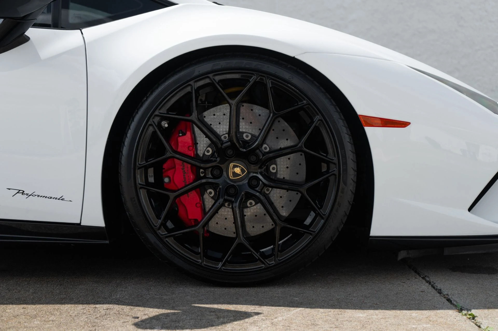 mph031_84848713_Used_2018_Lamborghini_Huracan_LP_640_4_Performante_1773180113_4335c7b848