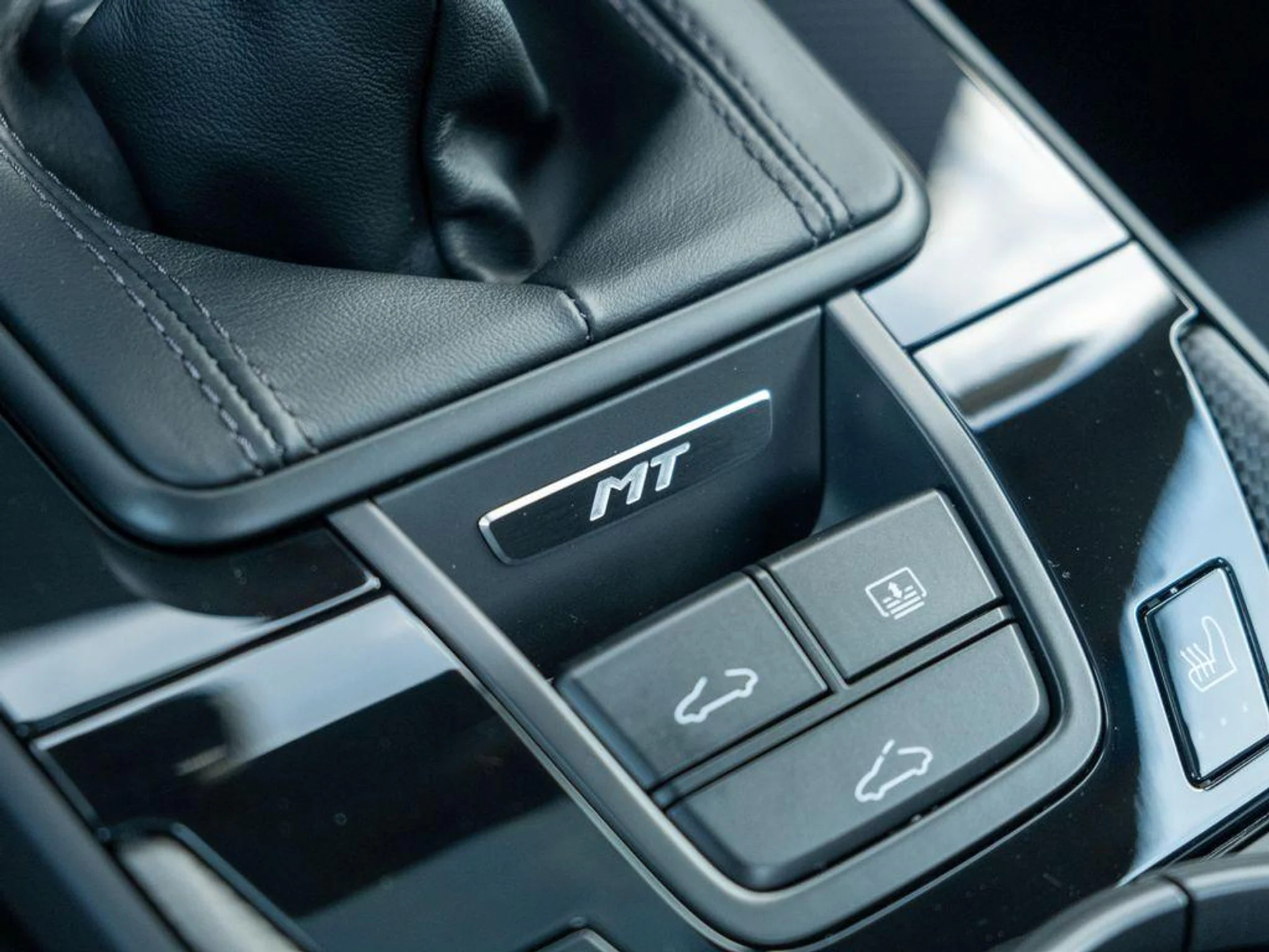 mph031_848761403_Sea_Ih6y_T_T_Wcw_F8h_F2b_a_A_Uybk4_fdcfea059d