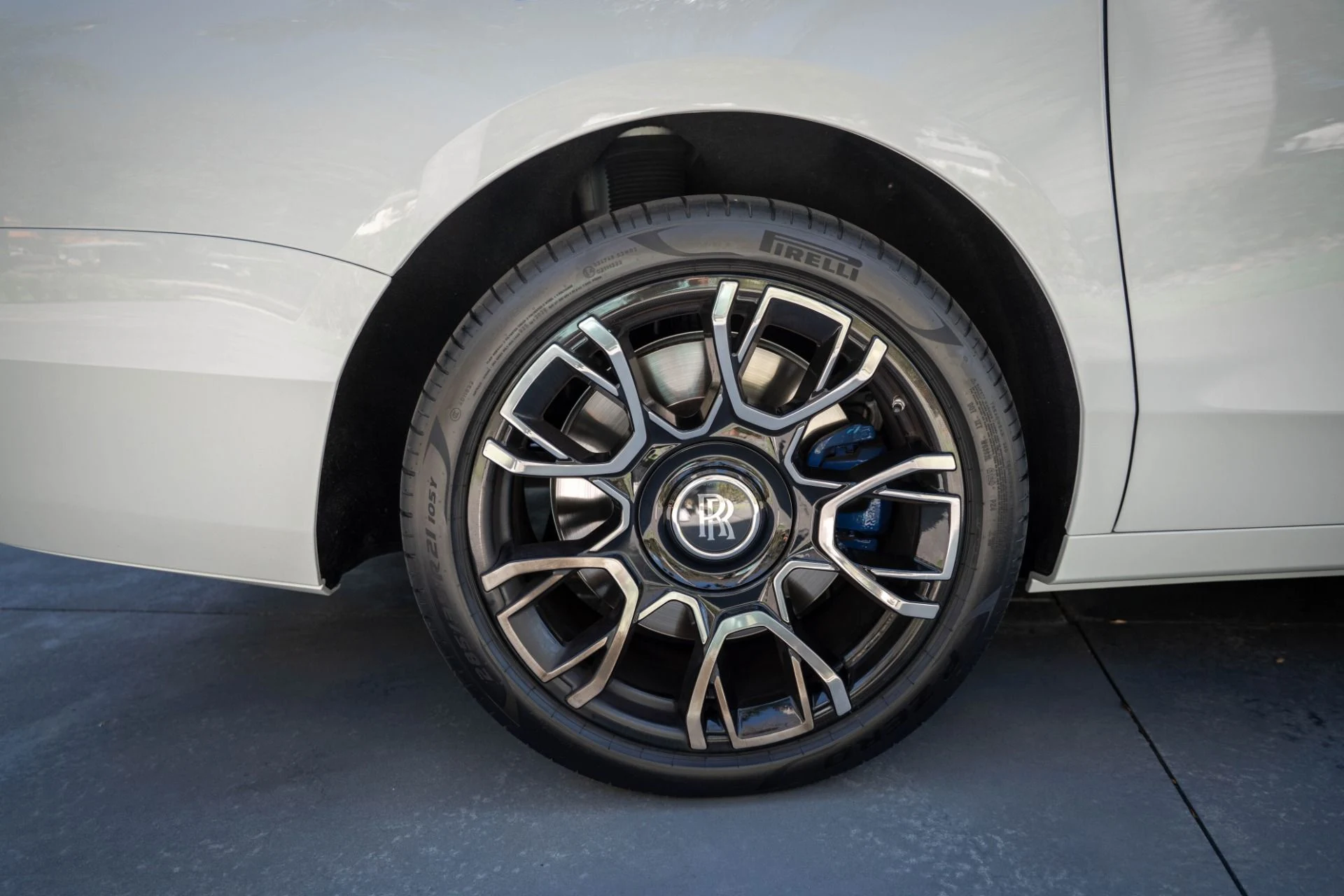 mph031_853285810_Used_2022_Rolls_Royce_Black_Badge_Ghost_1772144712_0c79d56ca1