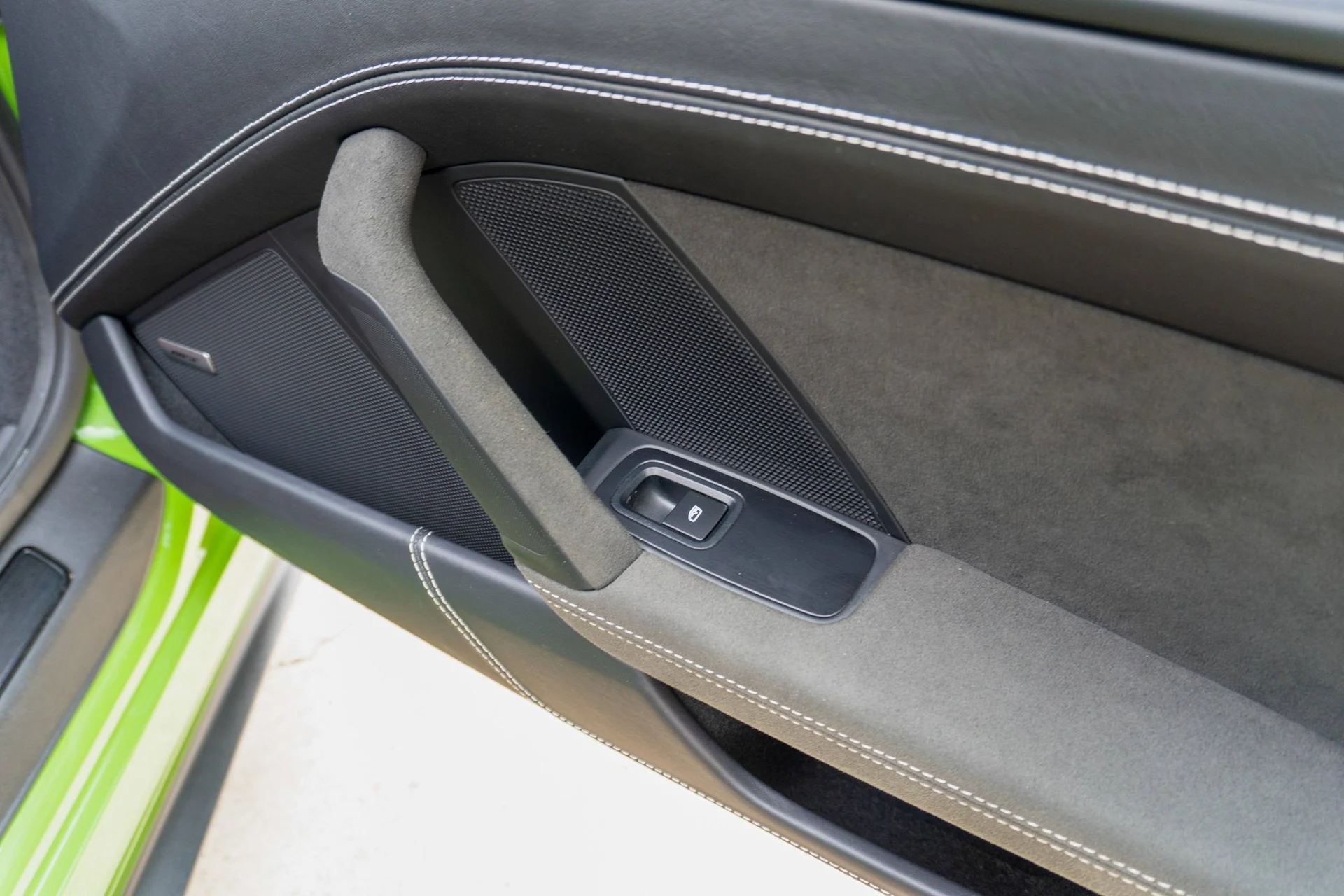 mph031_853481644_e834c17475524325a0b343f27f83246a_6335796456