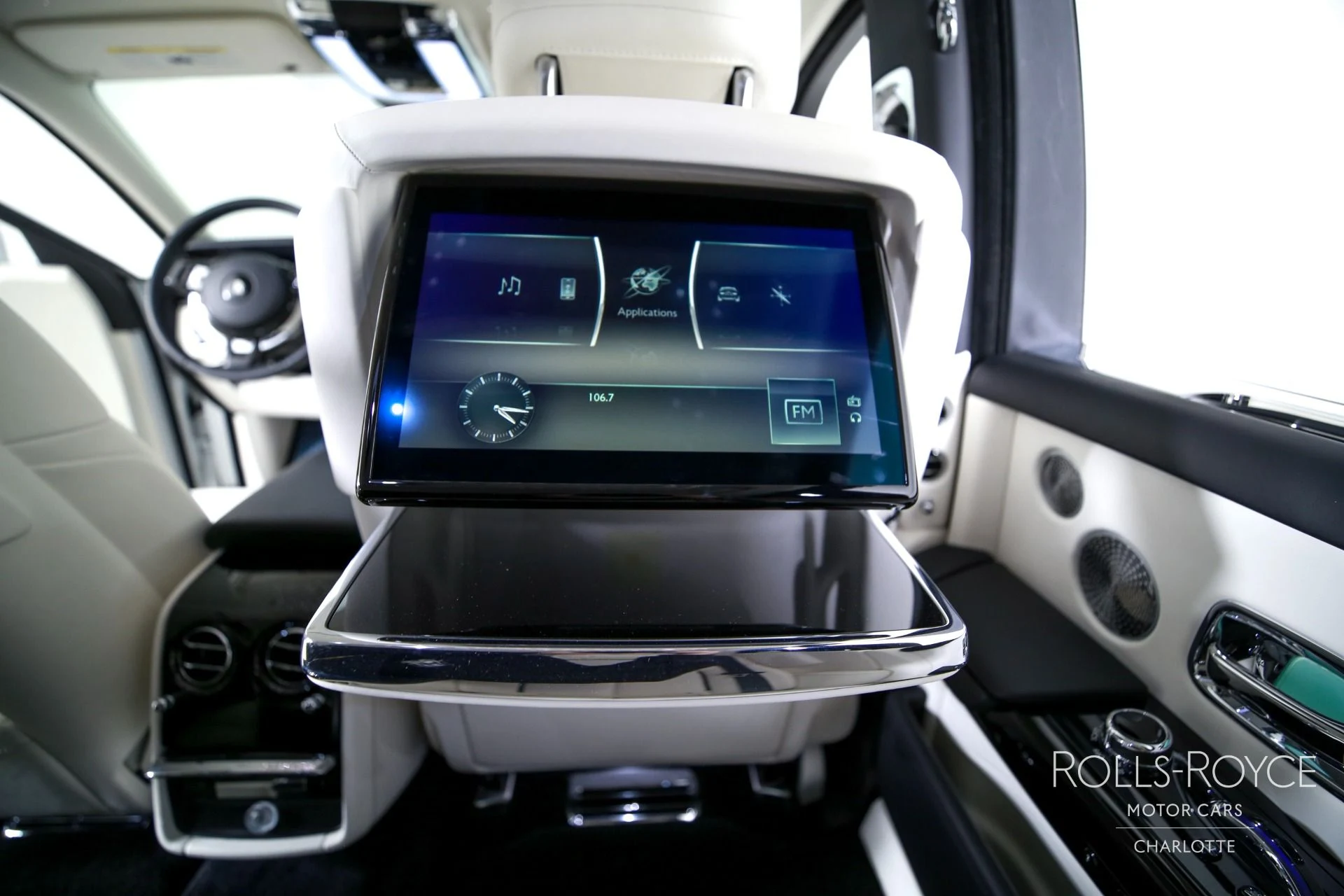 mph031_868106228_Used_2024_Rolls_Royce_Phantom_1767116656_b17a71df18