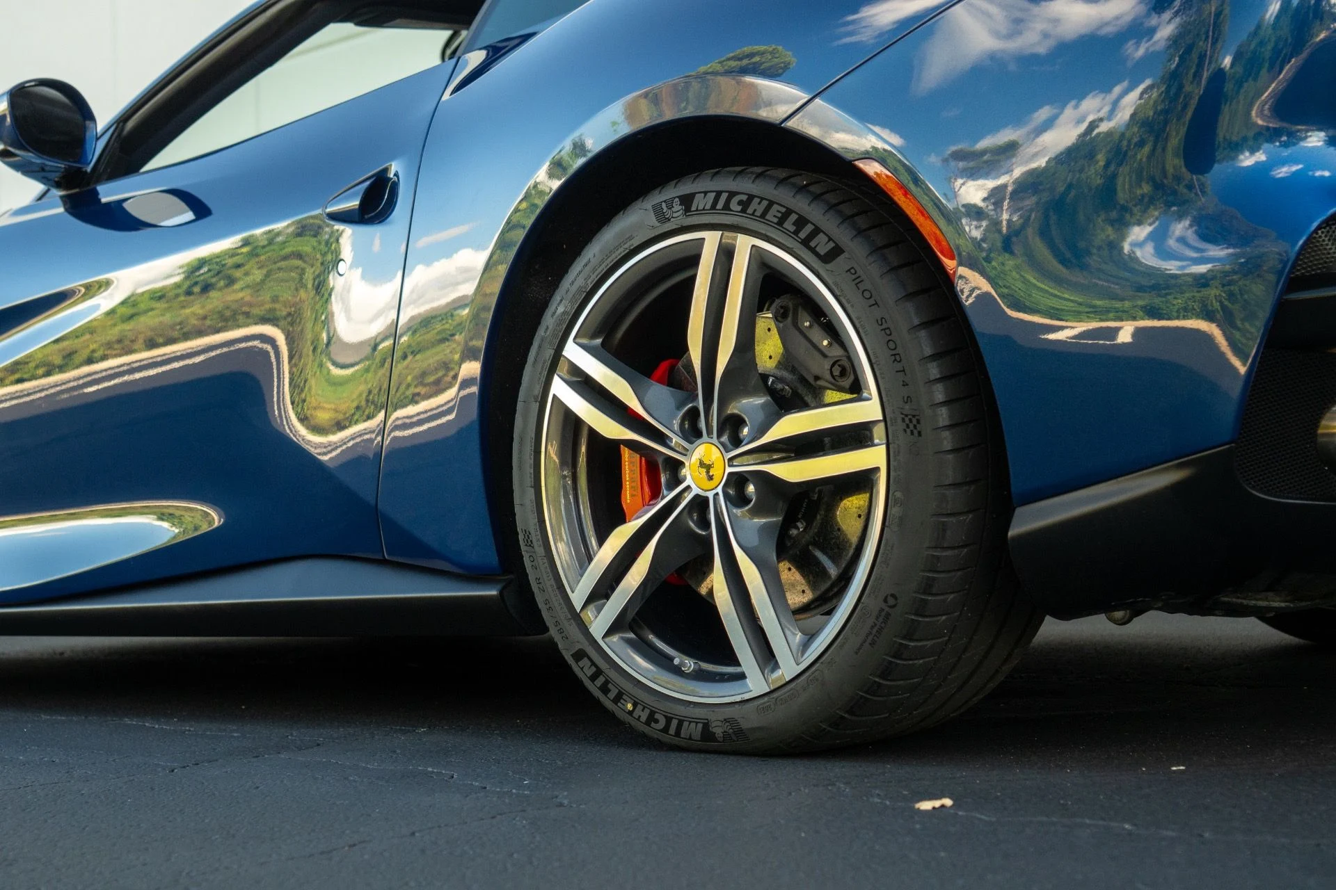 mph031_871982264_Used_2022_Ferrari_Portofino_M_1761343273_ef2fa965a4