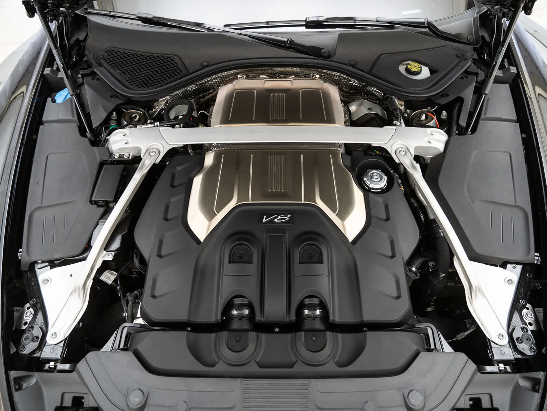 mph031_873075132_ca6c07e5e8e79cce95831533e3f3e80fx_238e426602