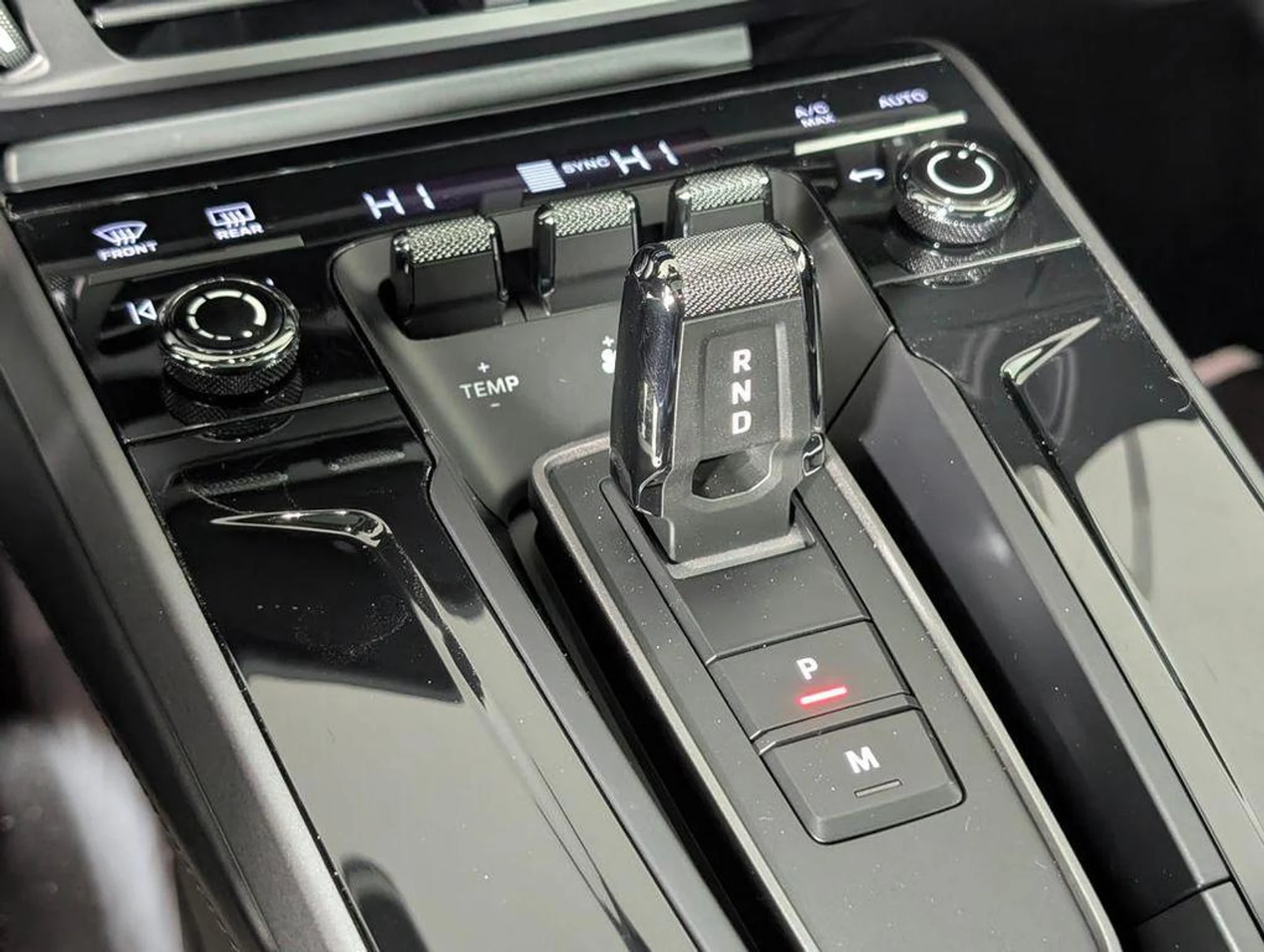 mph031_892757966_ptd_C_Uy_Nuw_PA_Kj_BN_Pk_MBY_Bz_Wheh4_5ab0c048b2