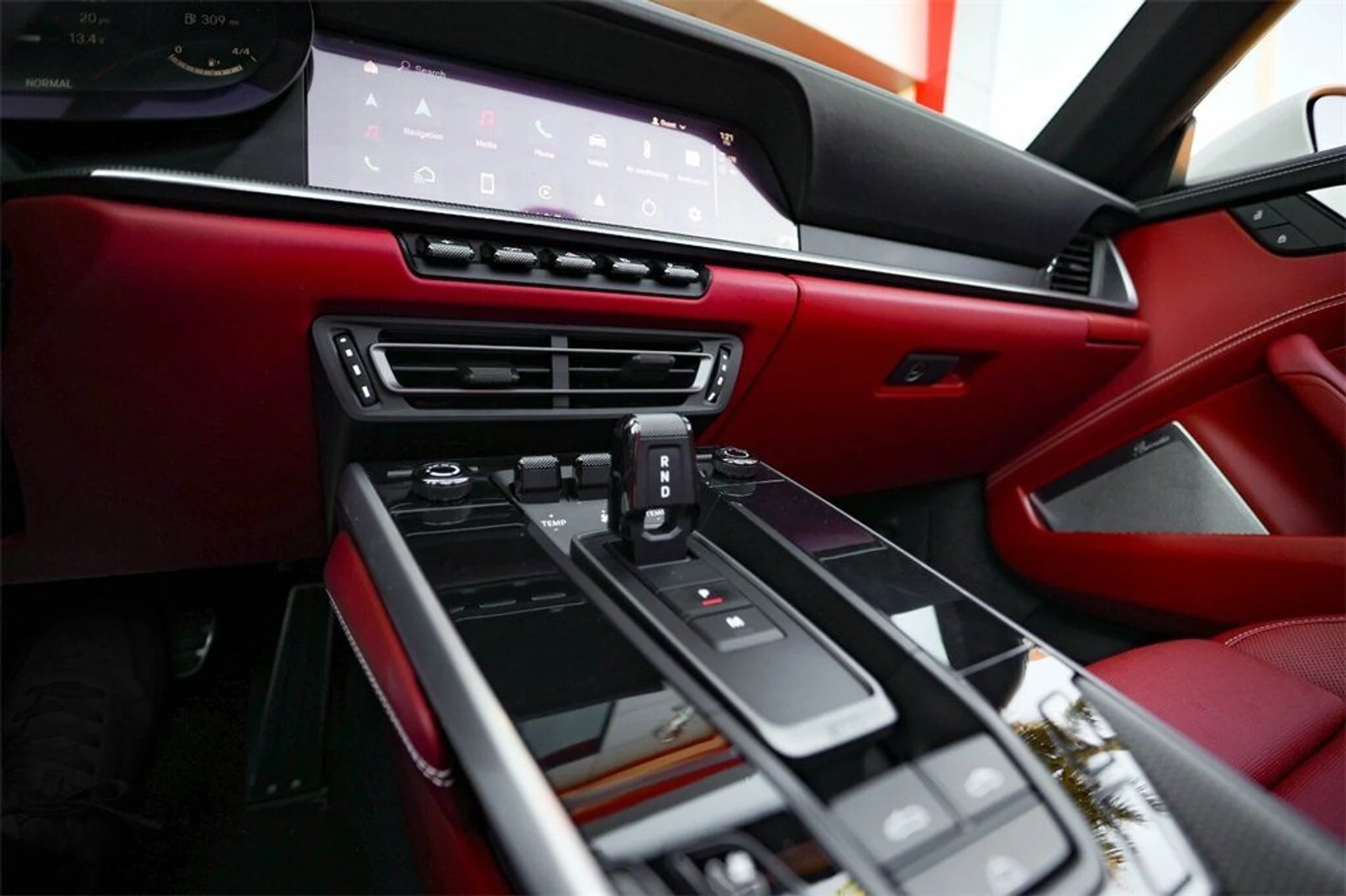 mph031_896305548_2c57c8d75673a1ea28c3c5be1356bc14_abb6d62770