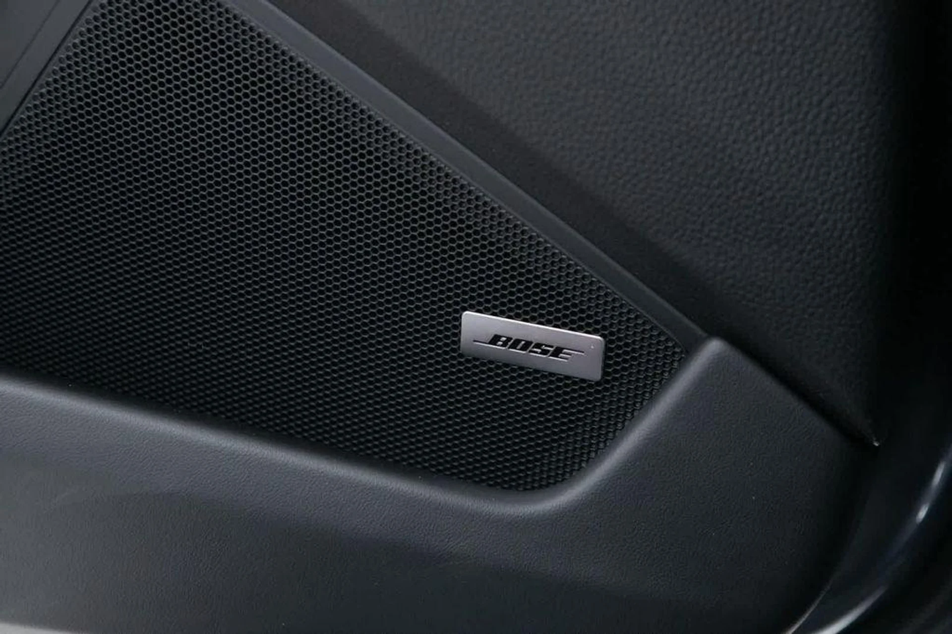 mph031_897271265_z_I1m_CT_2qbw9_Cmu_Y7lvvsx2_Du_GH_8_f98666d983