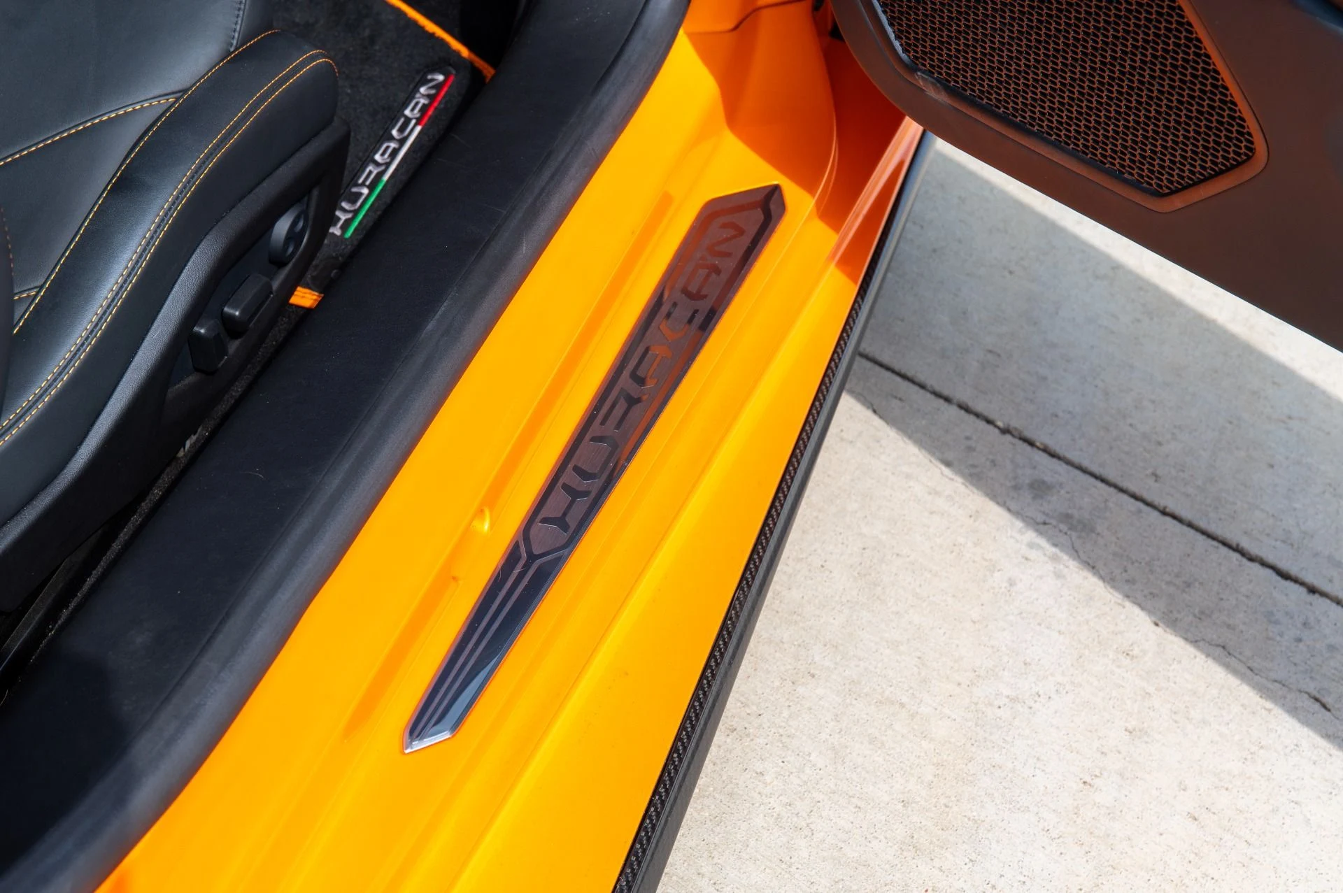 mph031_903028512_Used_2021_Lamborghini_Huracan_EVO_1753824342_d8735d28c9