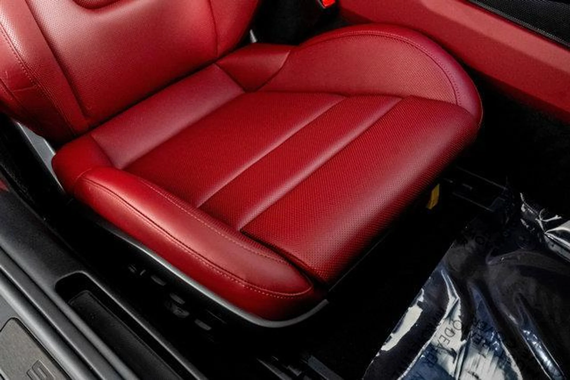 mph031_904016661_Ng_BDIUT_Zh_Vuh2re_Agw_O4_N_Ymo_Fnk_7a7db88f97