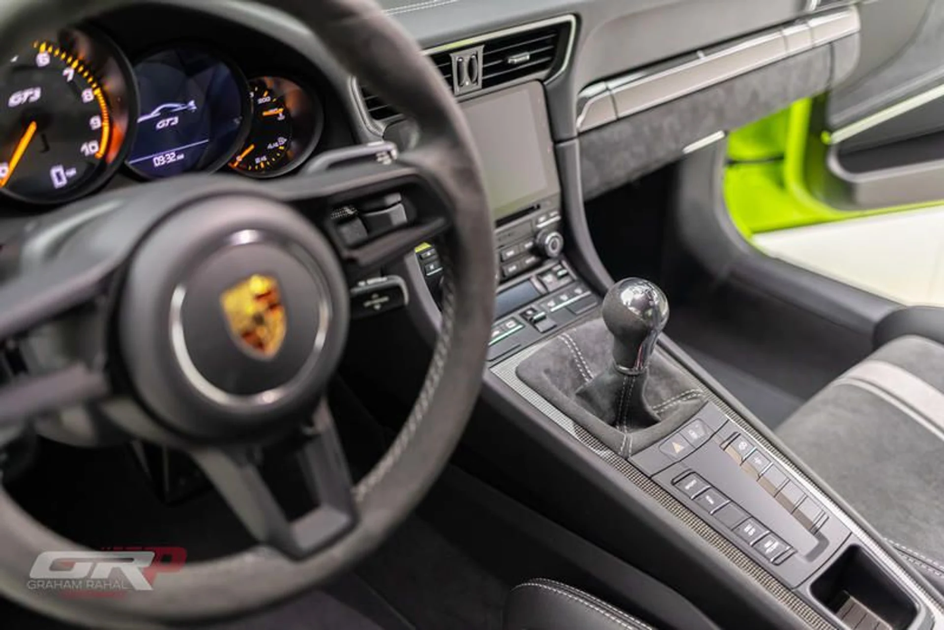 mph031_905557598_F1_D21_D28_F6_AD_4_A6_C_9_C37_C703_C2_AC_2106_4bde78a352