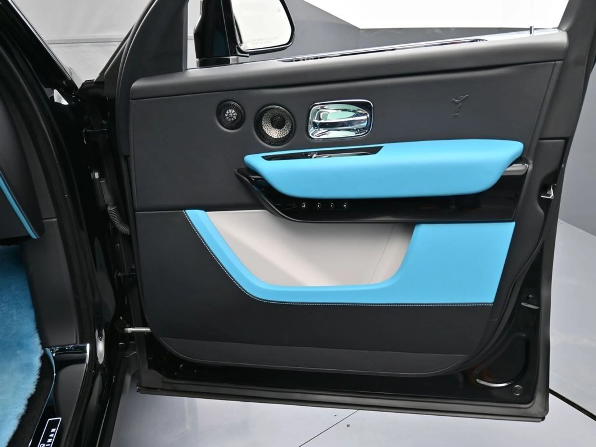 mph031_912504597_e7fd0576c318e9acf4dcd484a9db7e28_a4d5463423