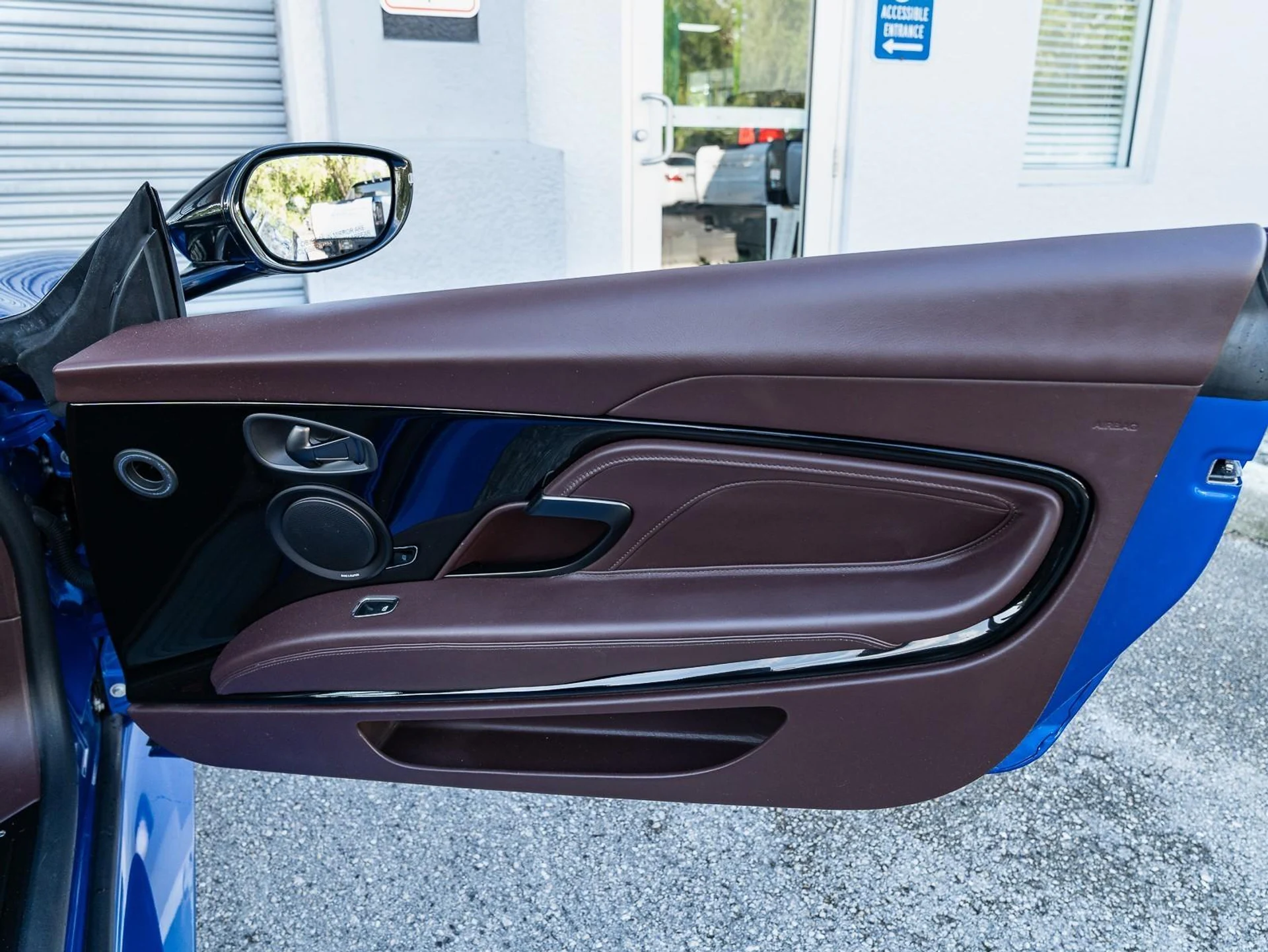 mph031_913930939_Used_2020_Aston_Martin_DBS_Superleggera_1761685629_50cd60e6fb