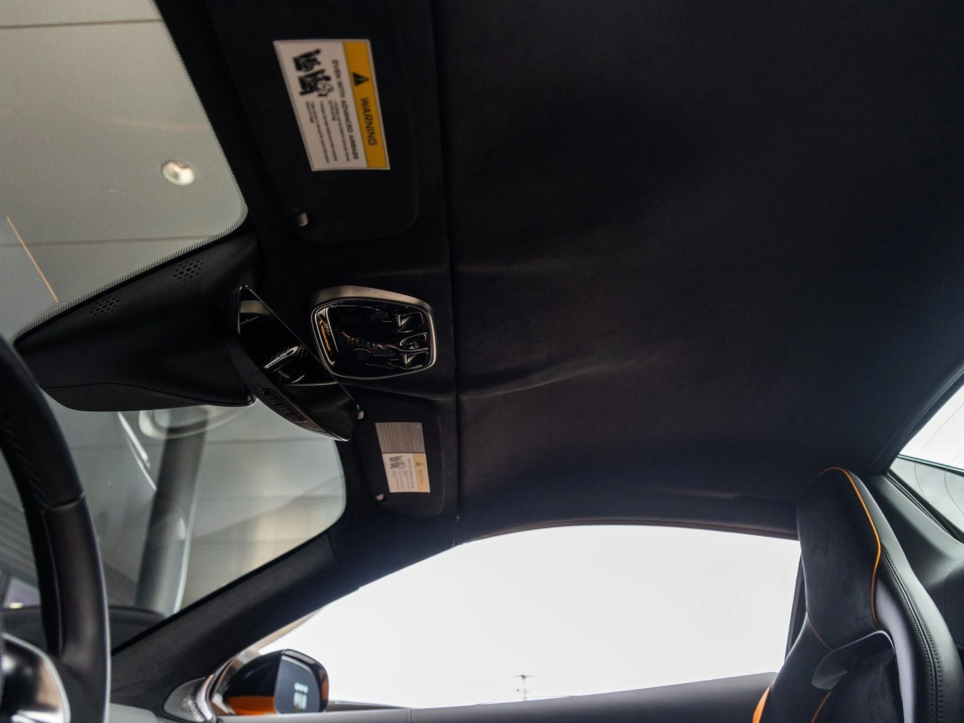 mph031_915757418_32_3a5cd76204