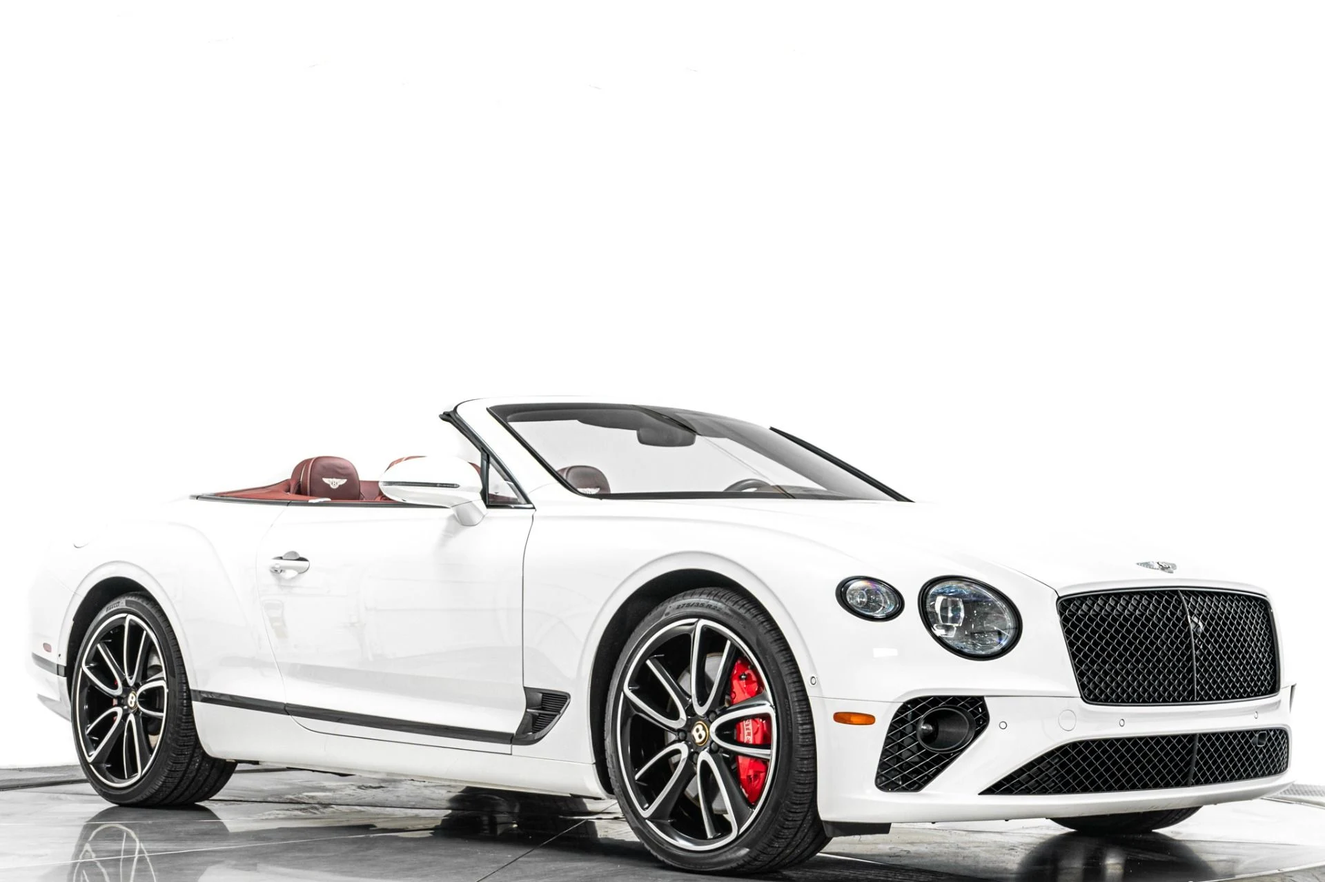 mph031_915826347_Used_2020_Bentley_Continental_GTC_V8_Mulliner_Front_Seat_Comfort_Specifications_Naim_Audio_1786125388_3a3f1af540