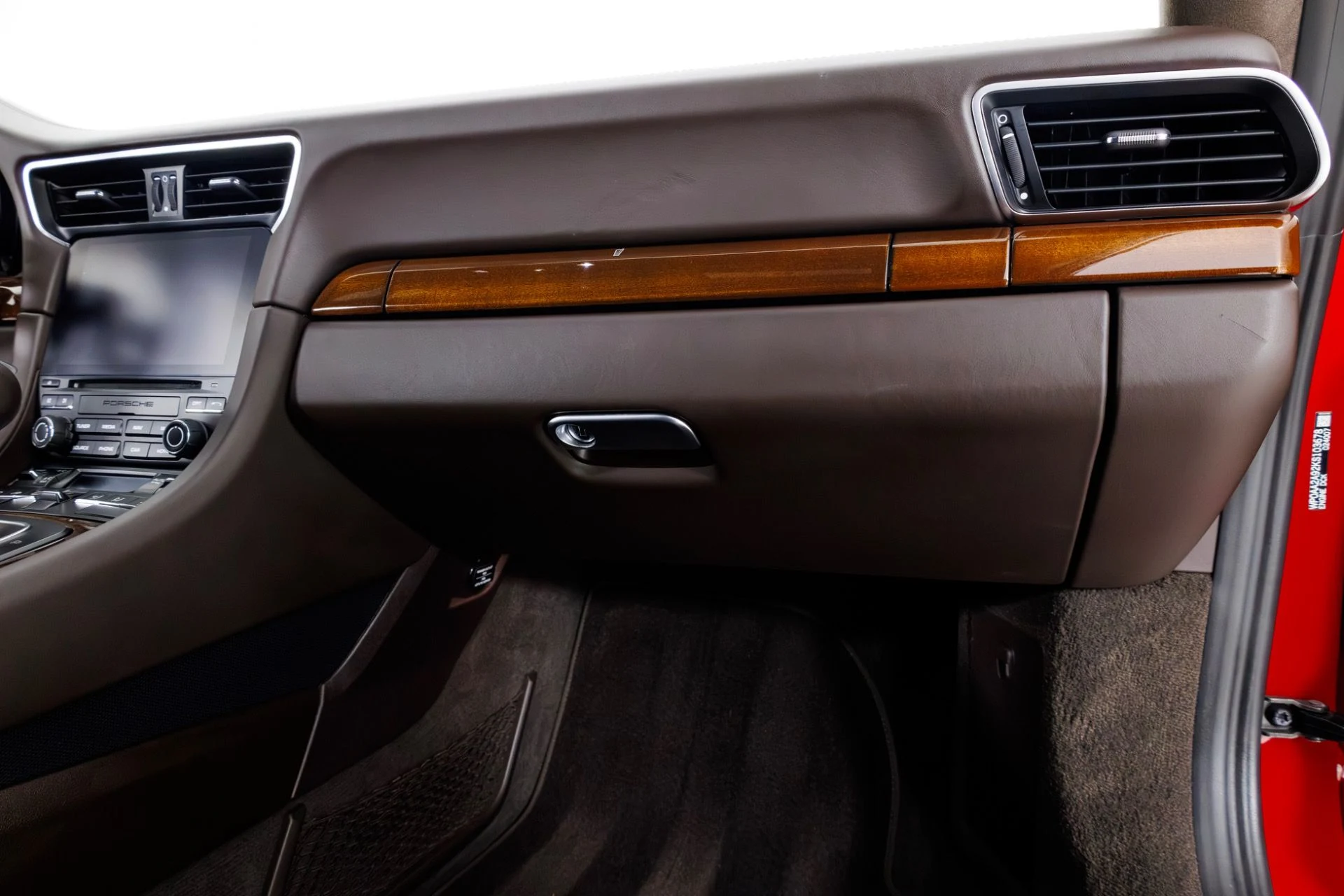 mph031_917115780_Used_2019_Porsche_911_Carrera_1767051378_1d3839ab9c