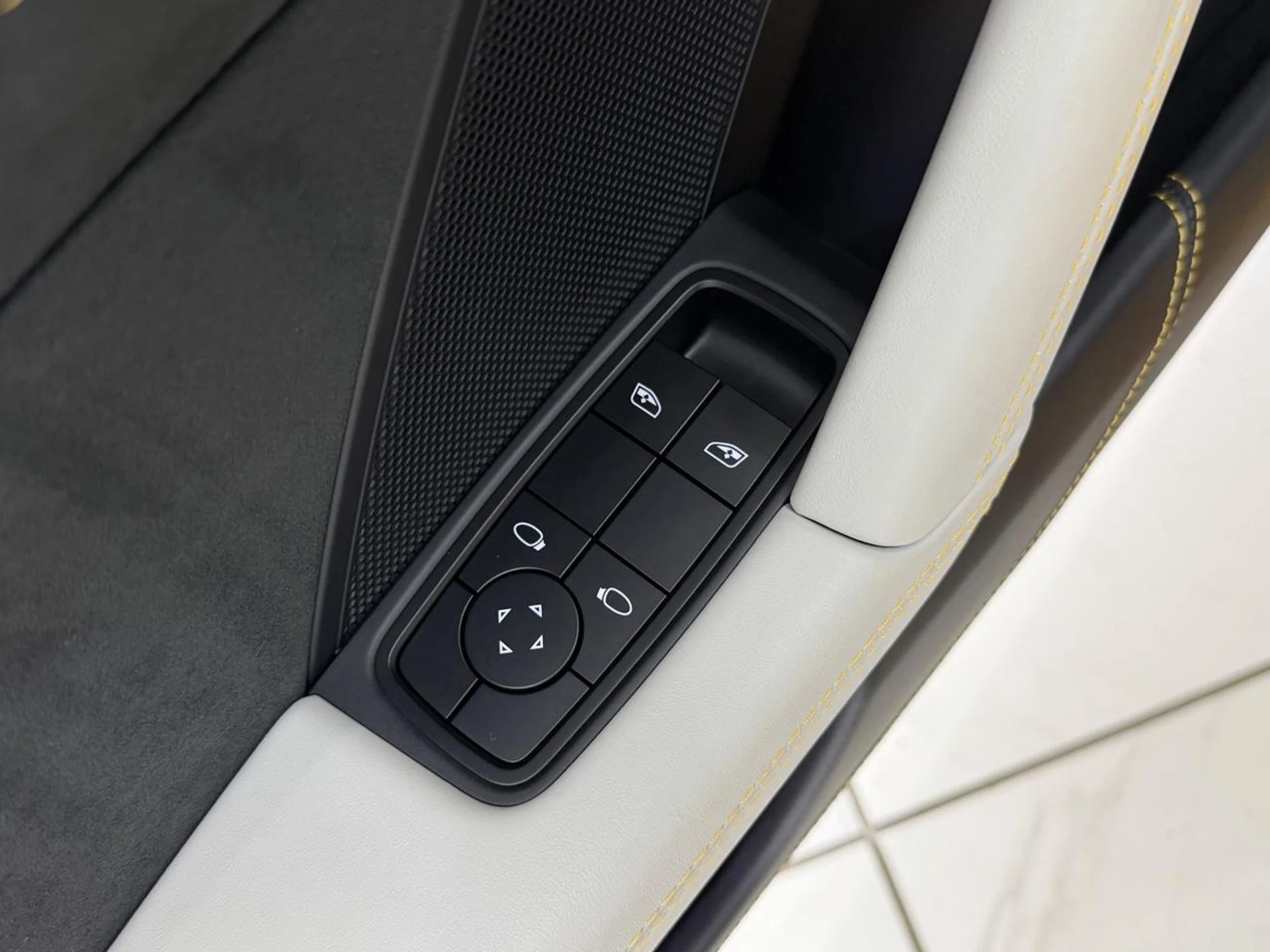 mph031_922750699_0a4cc4d73294a8aa762d661f154eedda_a223c19e74