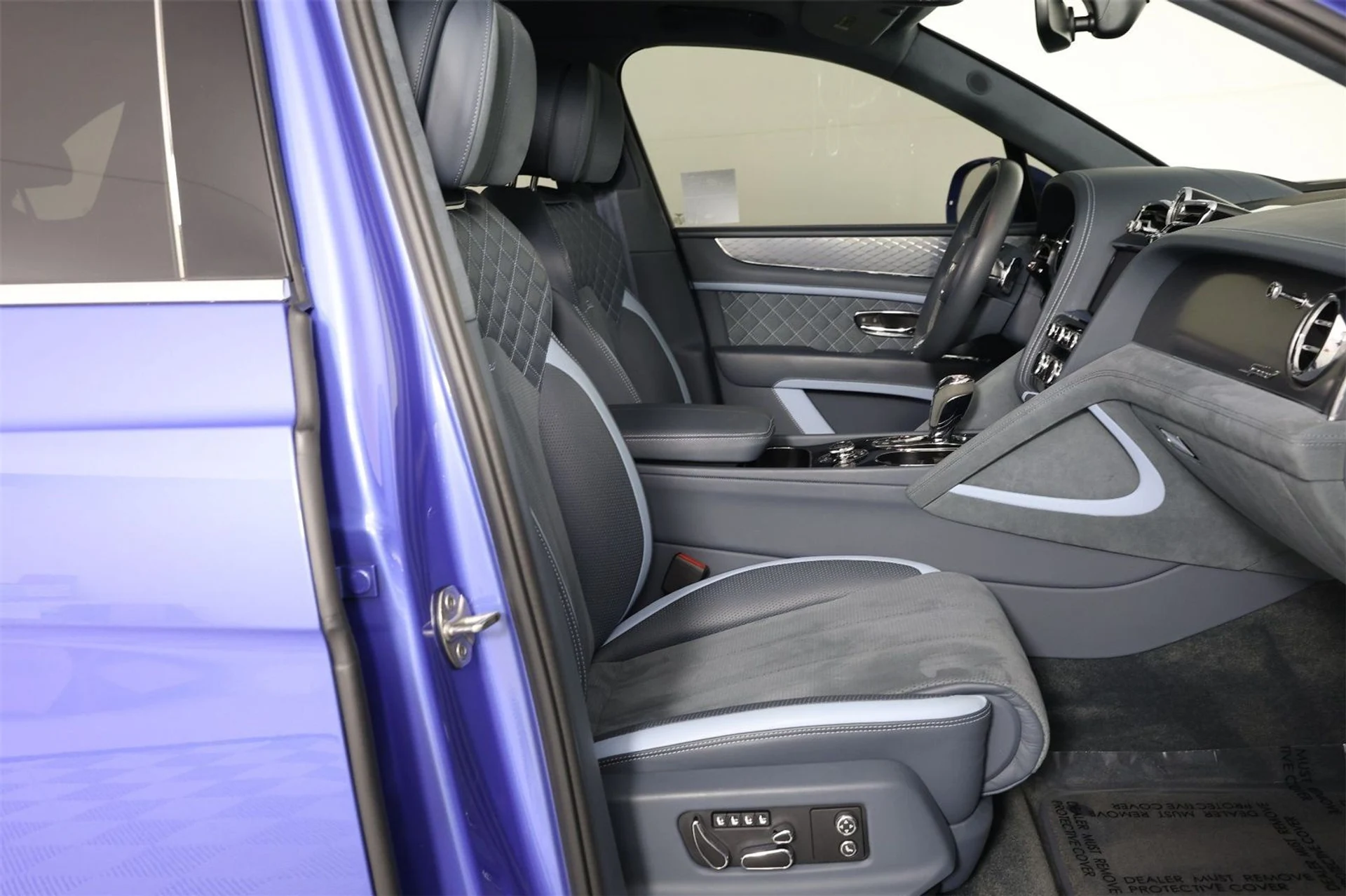 mph031_929869000_7eca230e363386cad0917e6fe1f0ddae_ec080d3c6e