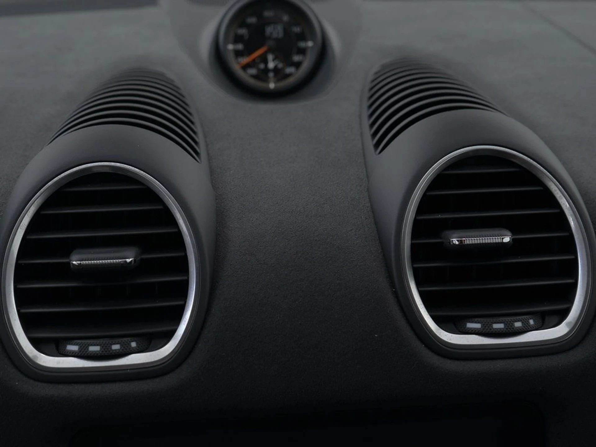 mph031_937651046_c44d69a0f950b6c6afc69456a04f8162_7b626e9e38