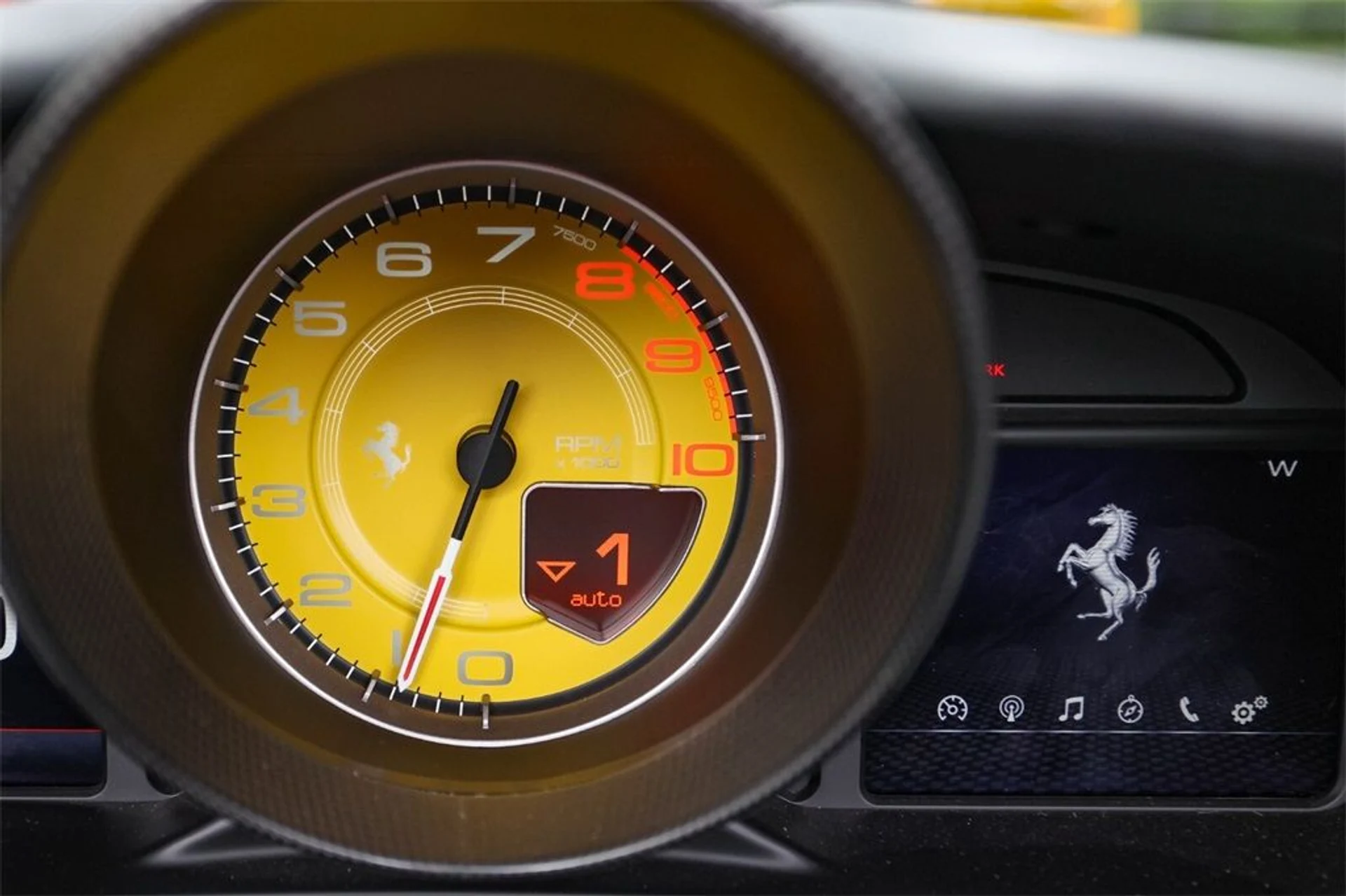 mph031_939725910_870a174c155b5258945958f4a3385779_d177b895b1