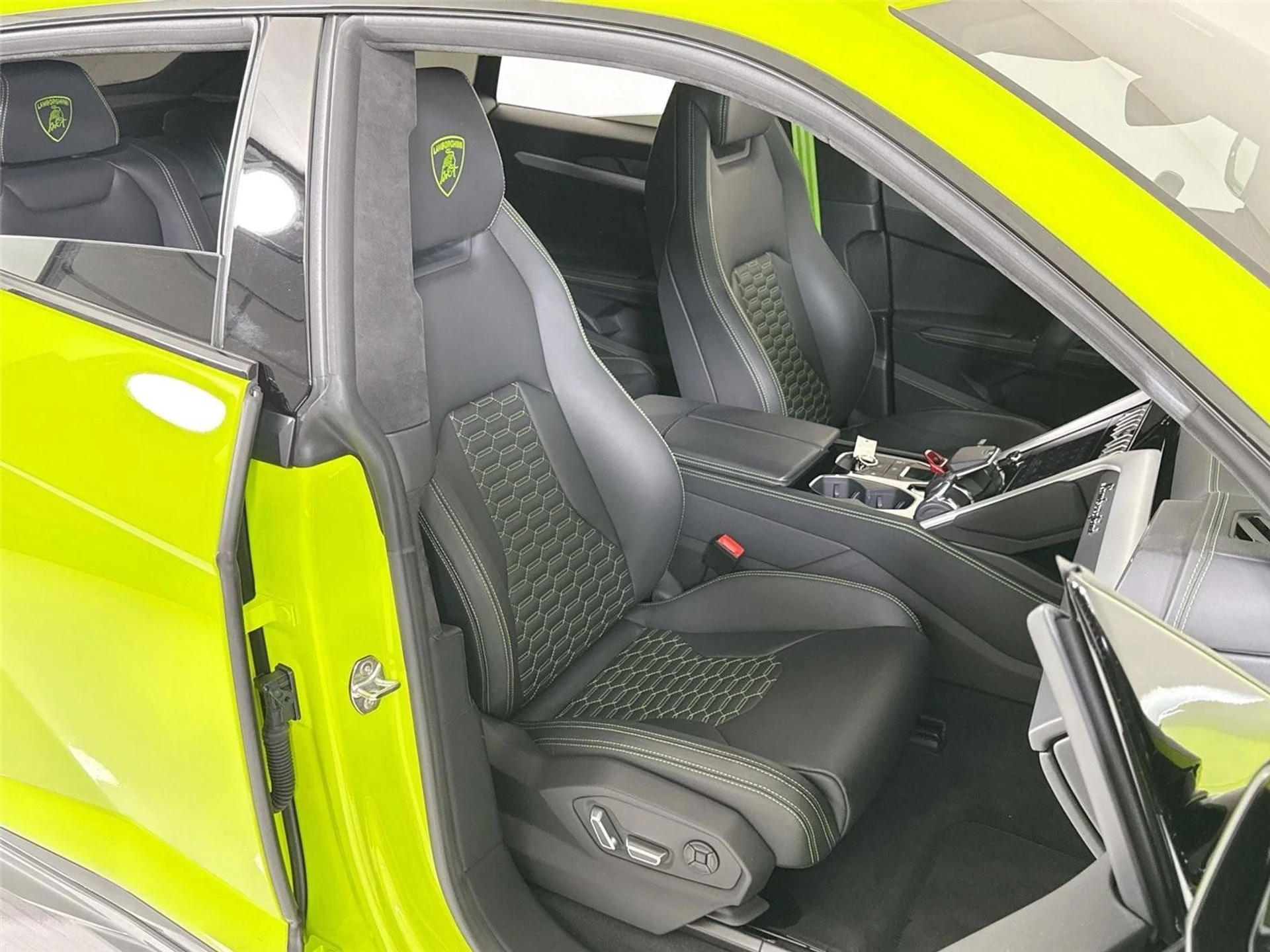 mph031_950663648_1a2df3c1e4126ef3952ebe2e6b28fafc_7c17f2406f