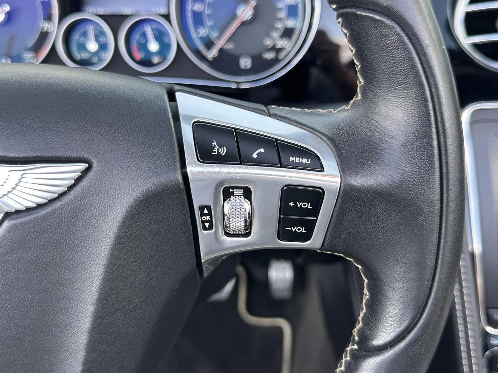 mph031_956883120_1dcaf36ee4536f8d337b366b1a27a294_47a23063b8