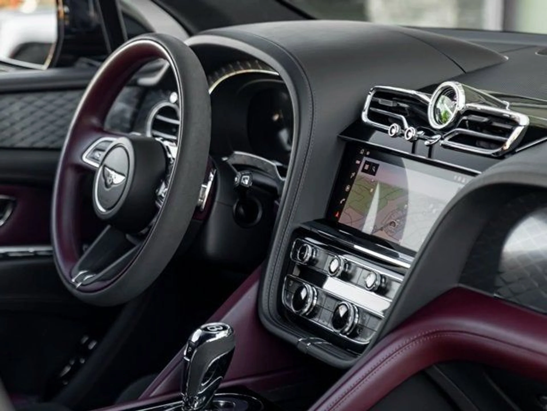 mph031_962065465_32_bf0b9cadb9