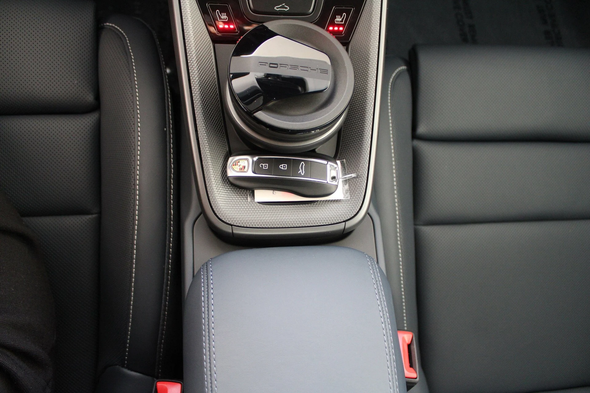 mph031_962851187_358cd88c635800f30f5bc3705f2fa1ebx_44b8fc0c12