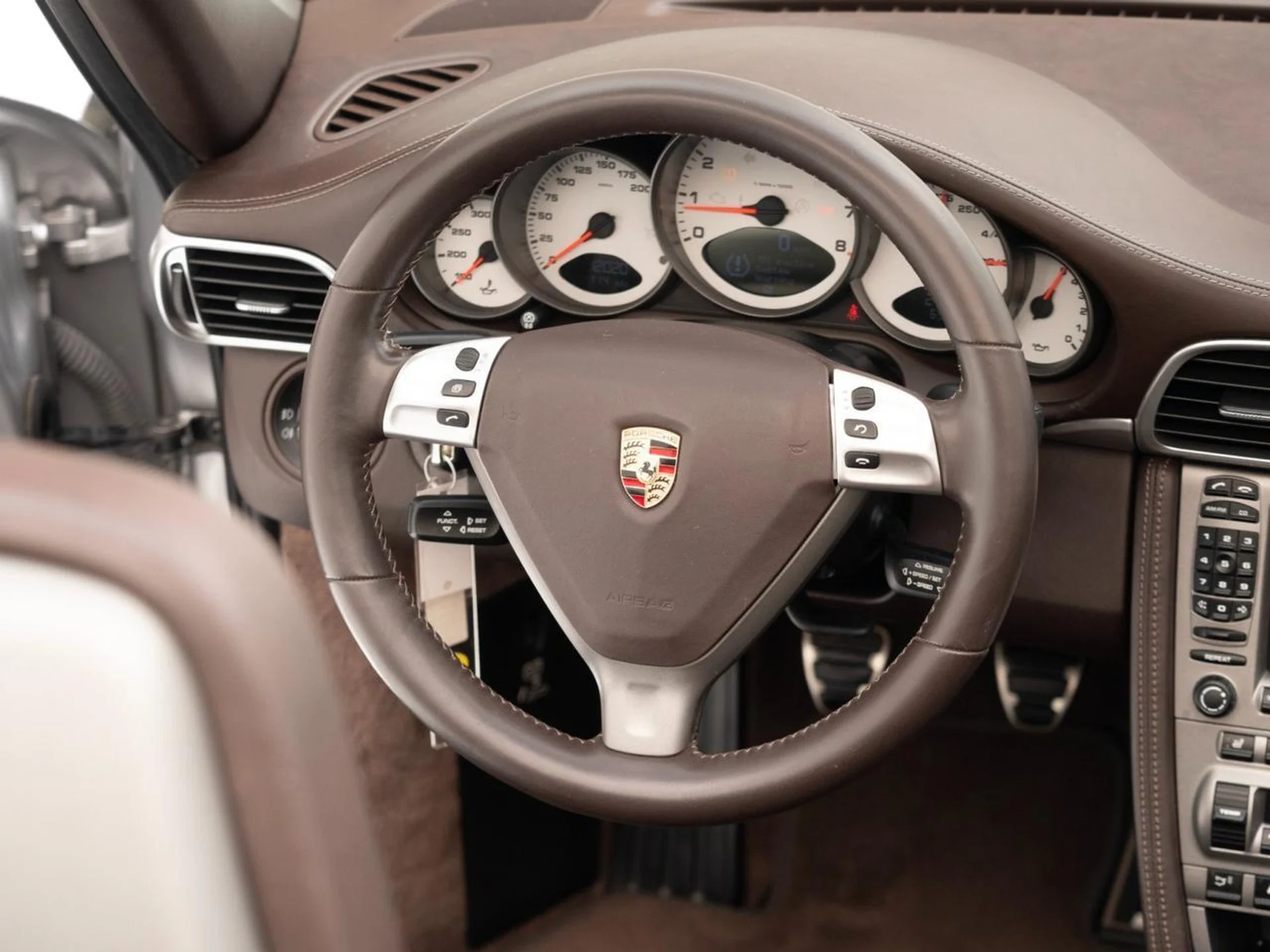 mph031_966580944_dbf225aaa1b5c6bd4a21cfefd4532f70_9e3d3ebd18