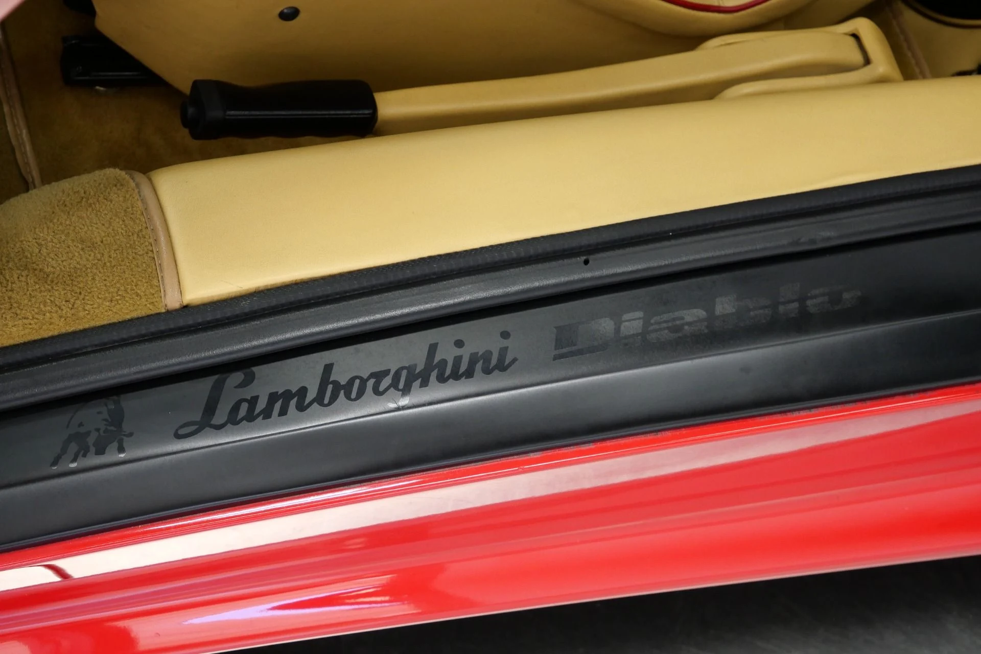 mph031_9755238_Used_1991_Lamborghini_Diablo_Extremely_Low_Miles_Collector_Grade_1787850744_84e20795da
