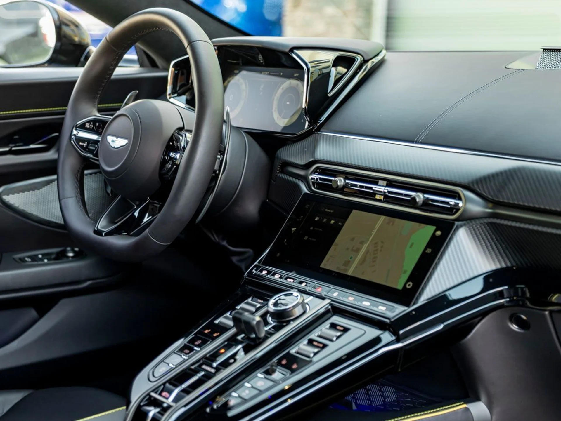 mph031_976325306_32_4bffc0e2d2