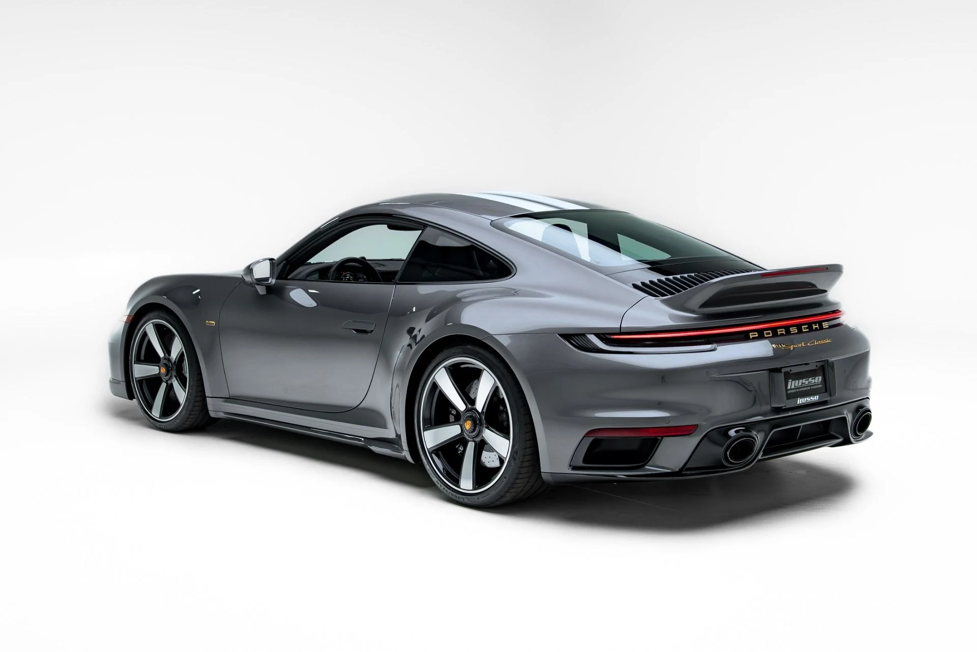 mph031_978591186_Used_2023_Porsche_911_Sport_Classic_1776441930_42a0b064d0