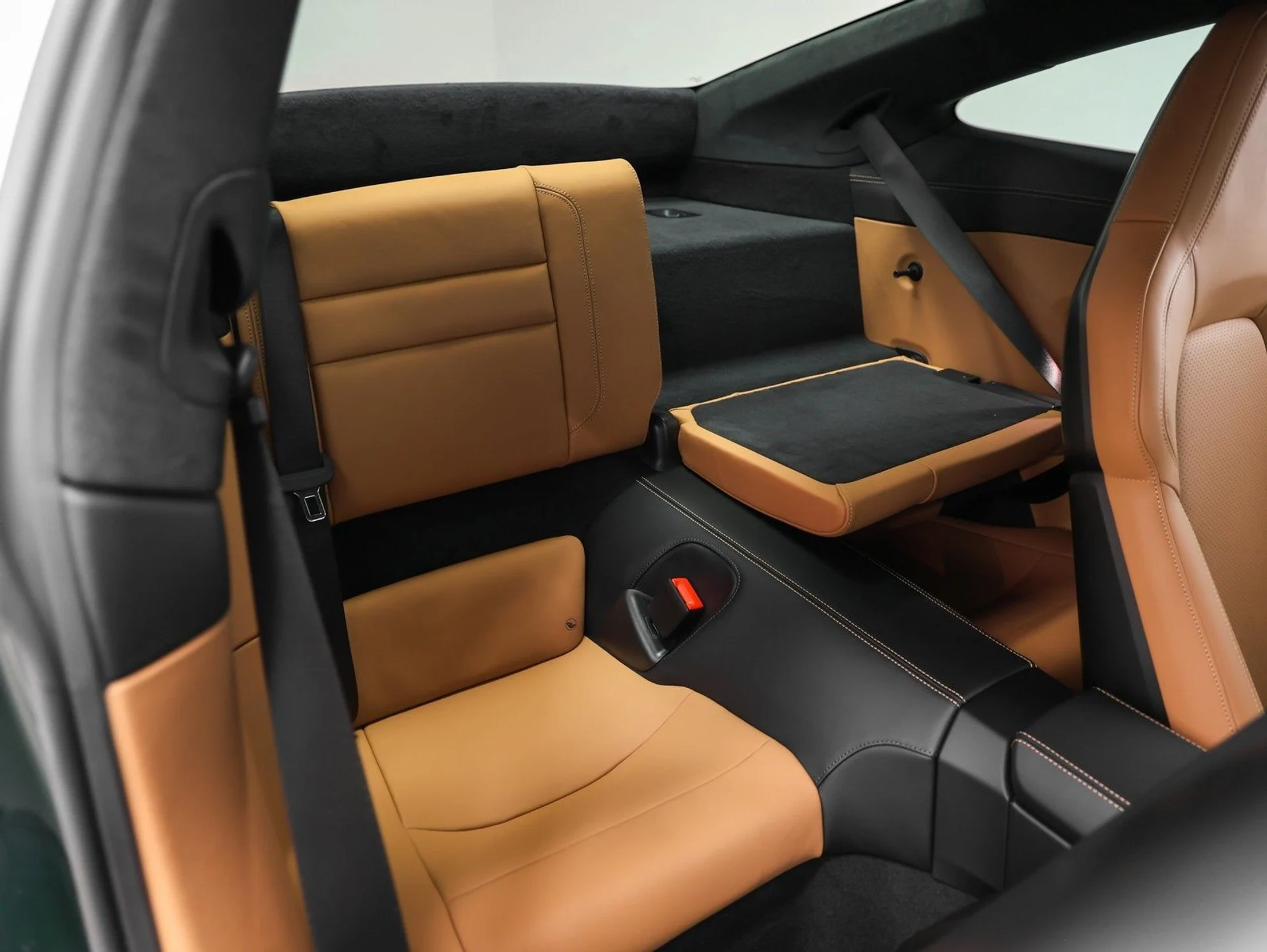 mph031_979824149_32_f96f741bb6