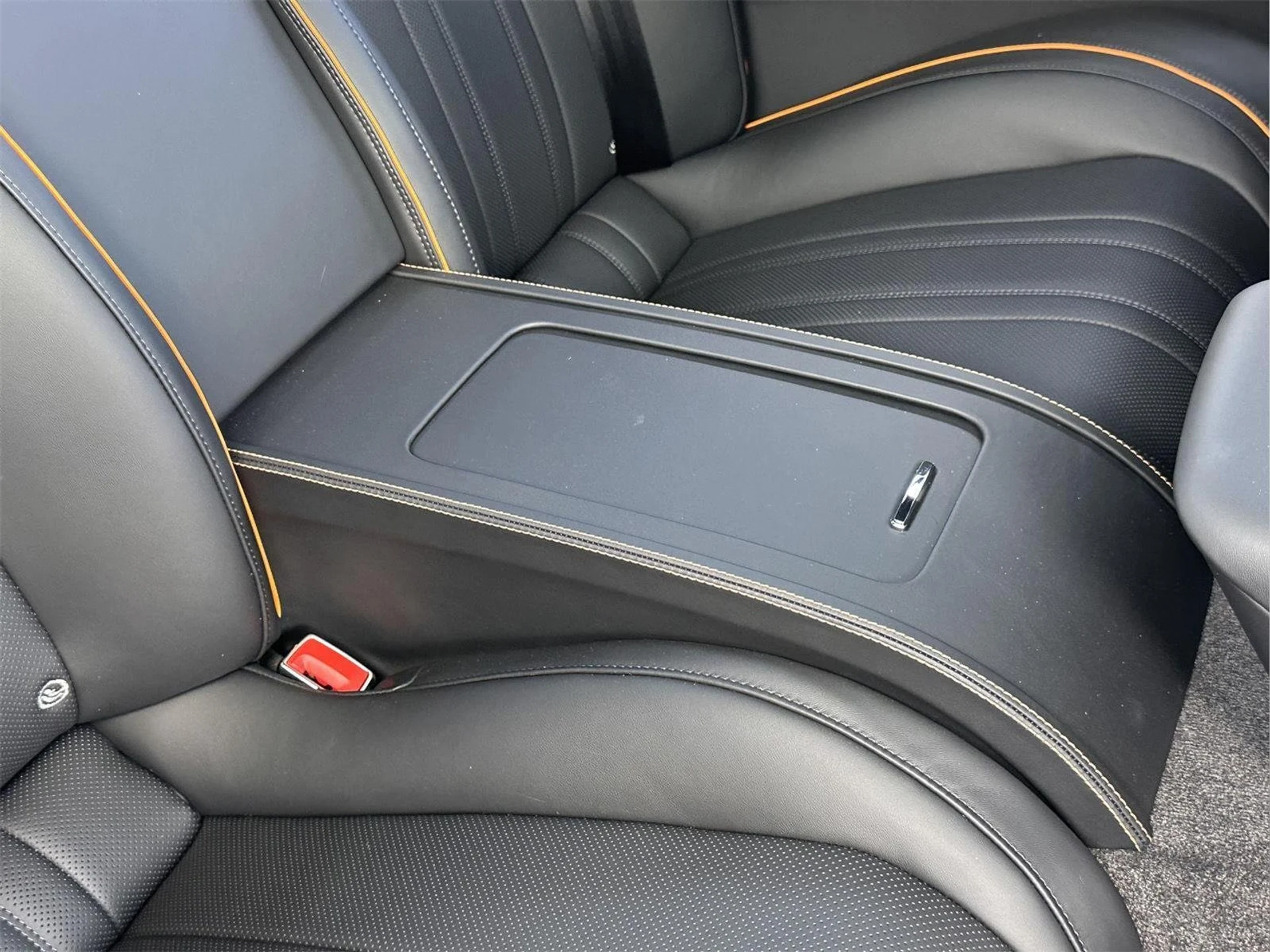 mph031_982932208_feb5ee30985182ca4b98bb9537ce38ca_7741cf7192